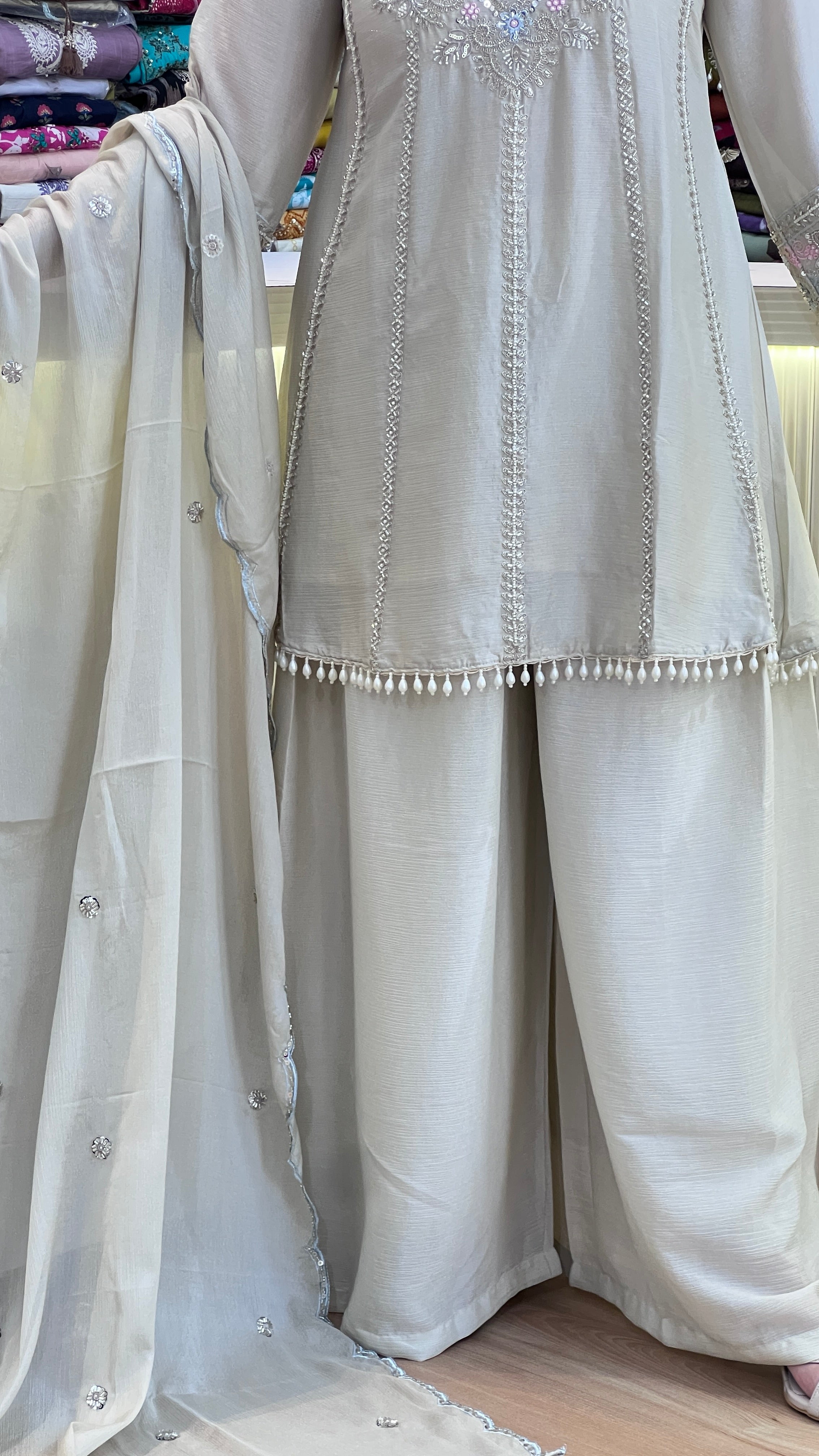 Hand work chinon suit ( tj 30567 )