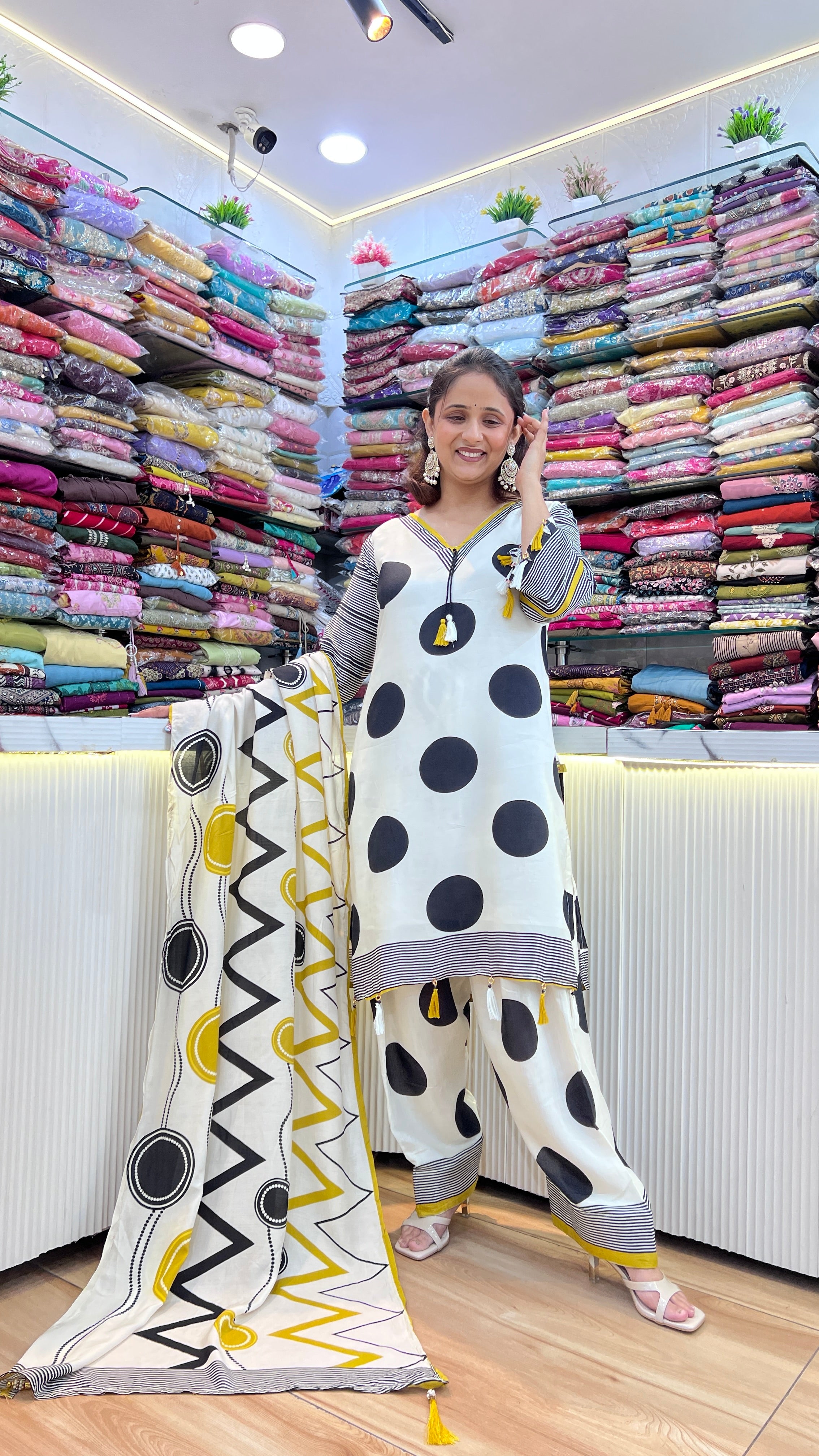 Pure muslin farshi salwar suit ( si 9567 )