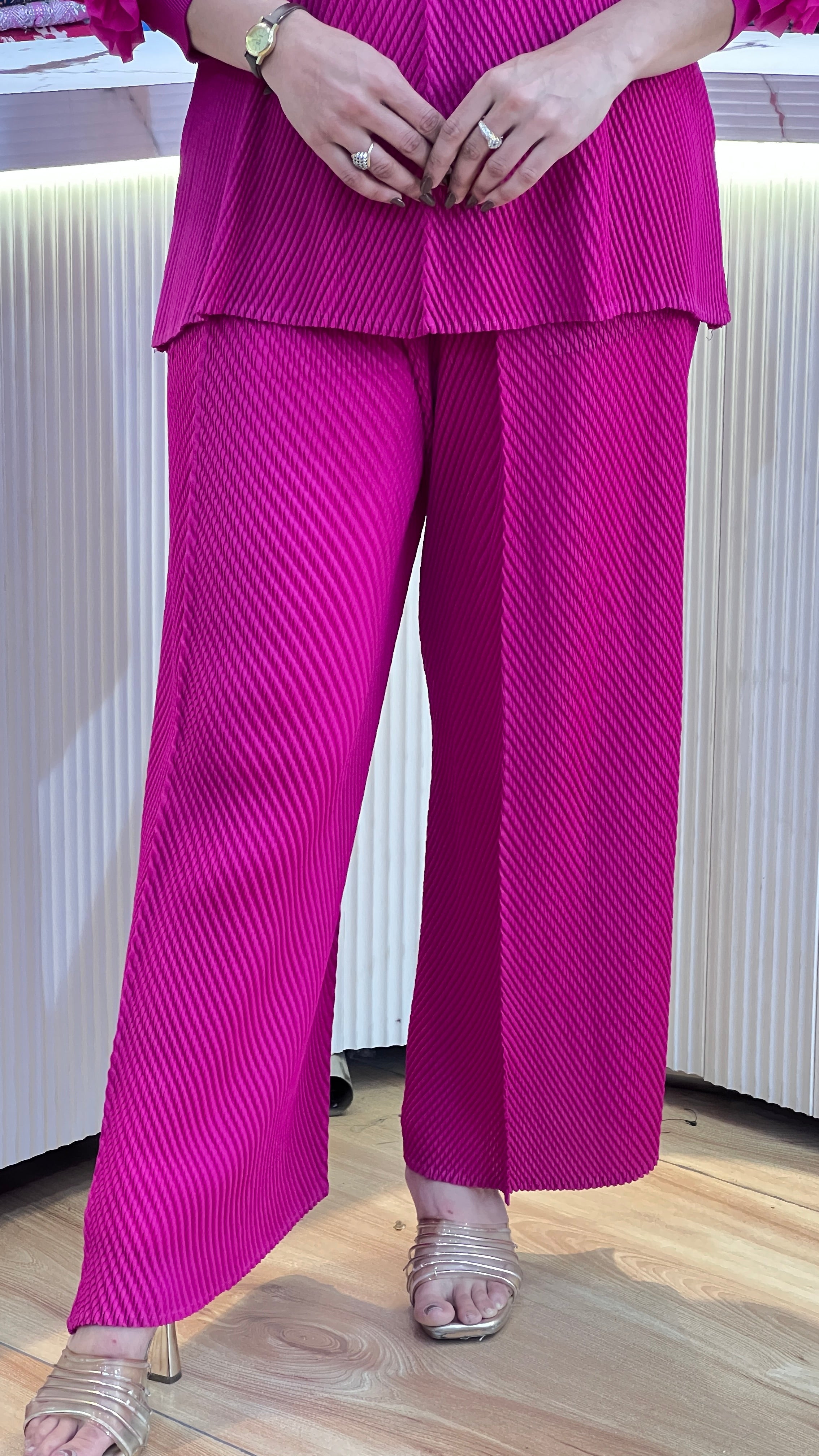 The Magic-Fit Pleated Set ( sut sw 167 )