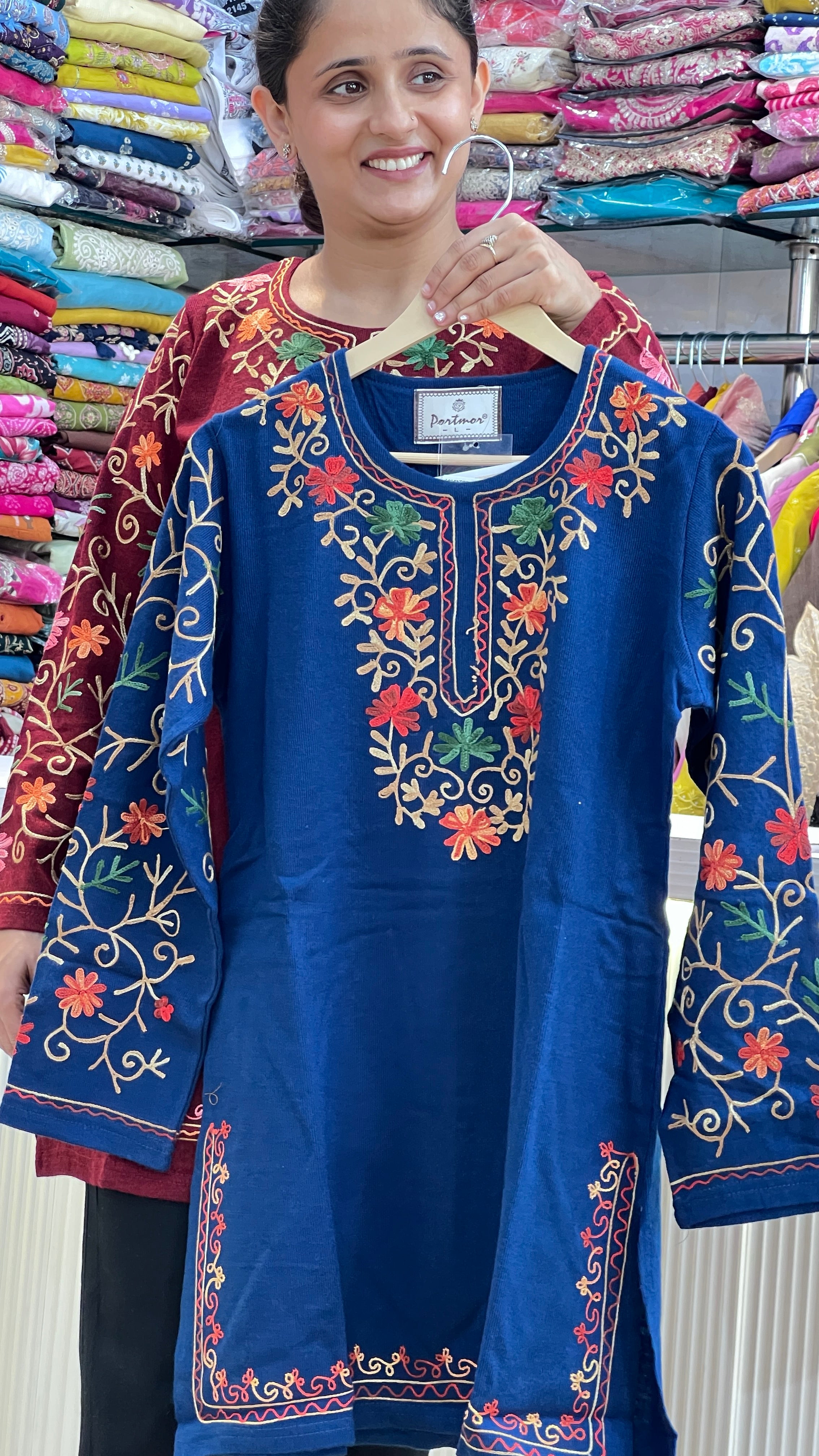 Daffodil wool short kurta ( rs por 5408 )