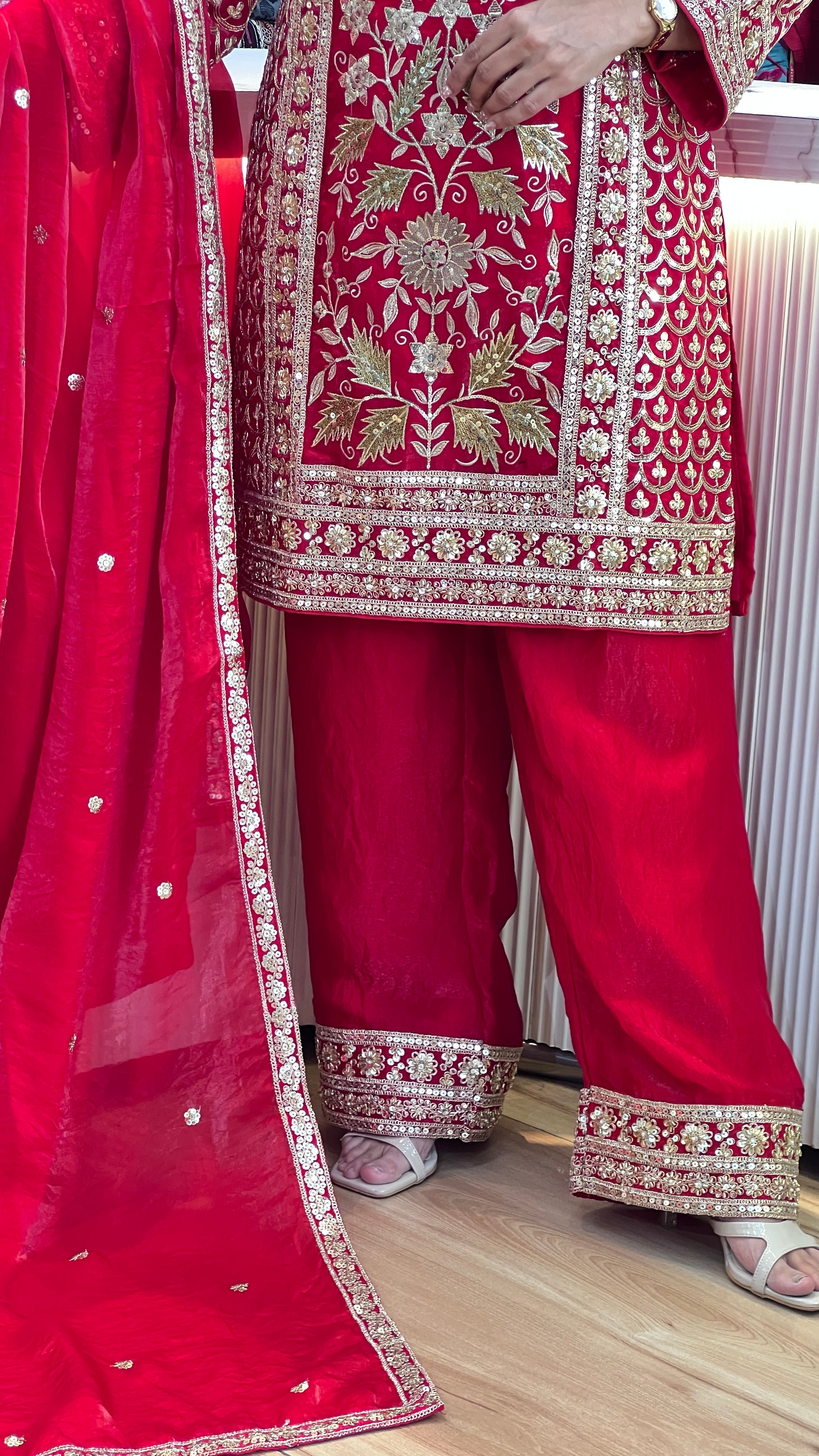 Karwa Chauth Special Velvet-Finish Tissue Suit ( sdw 2067 )