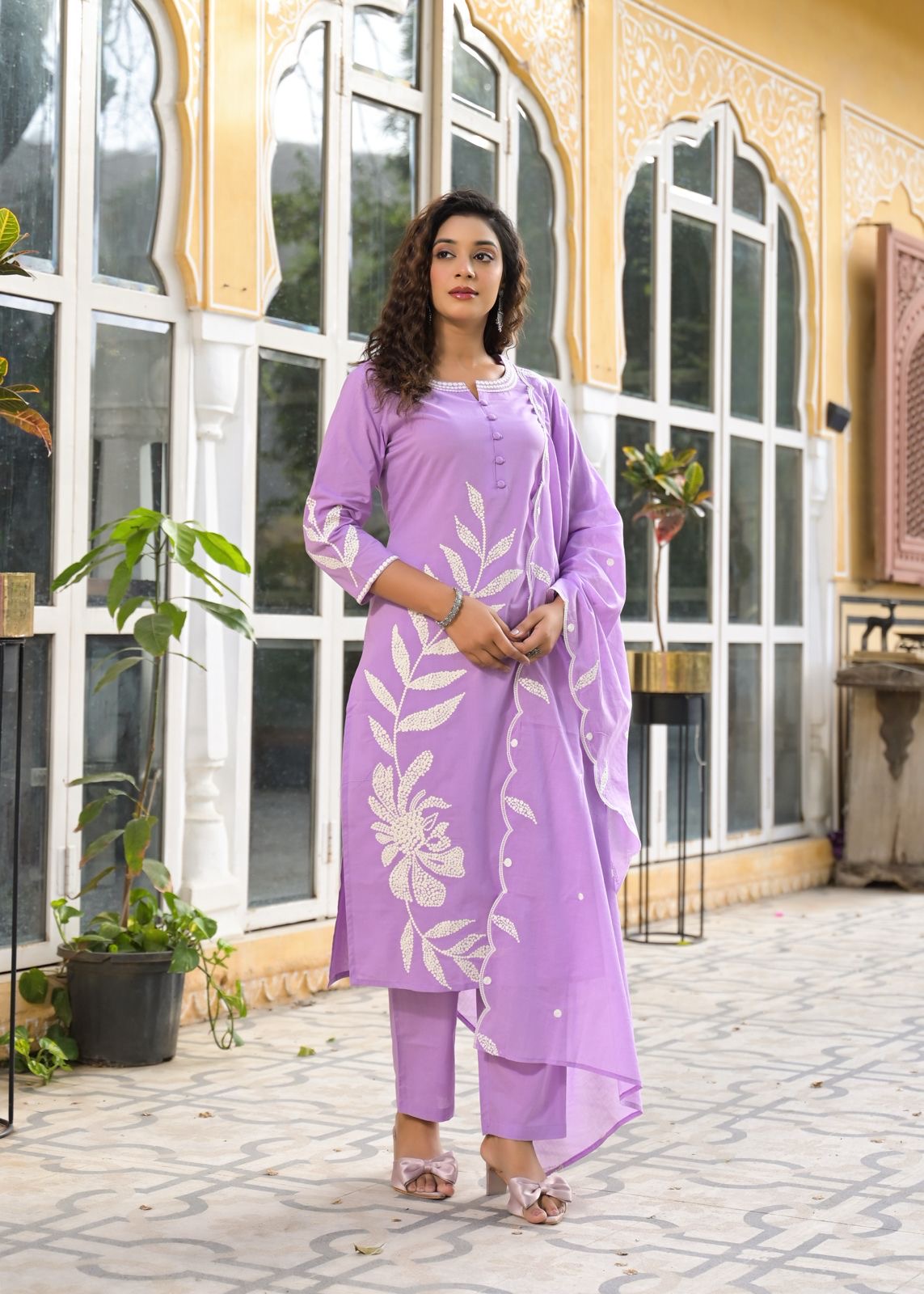 anha embroidered suit
