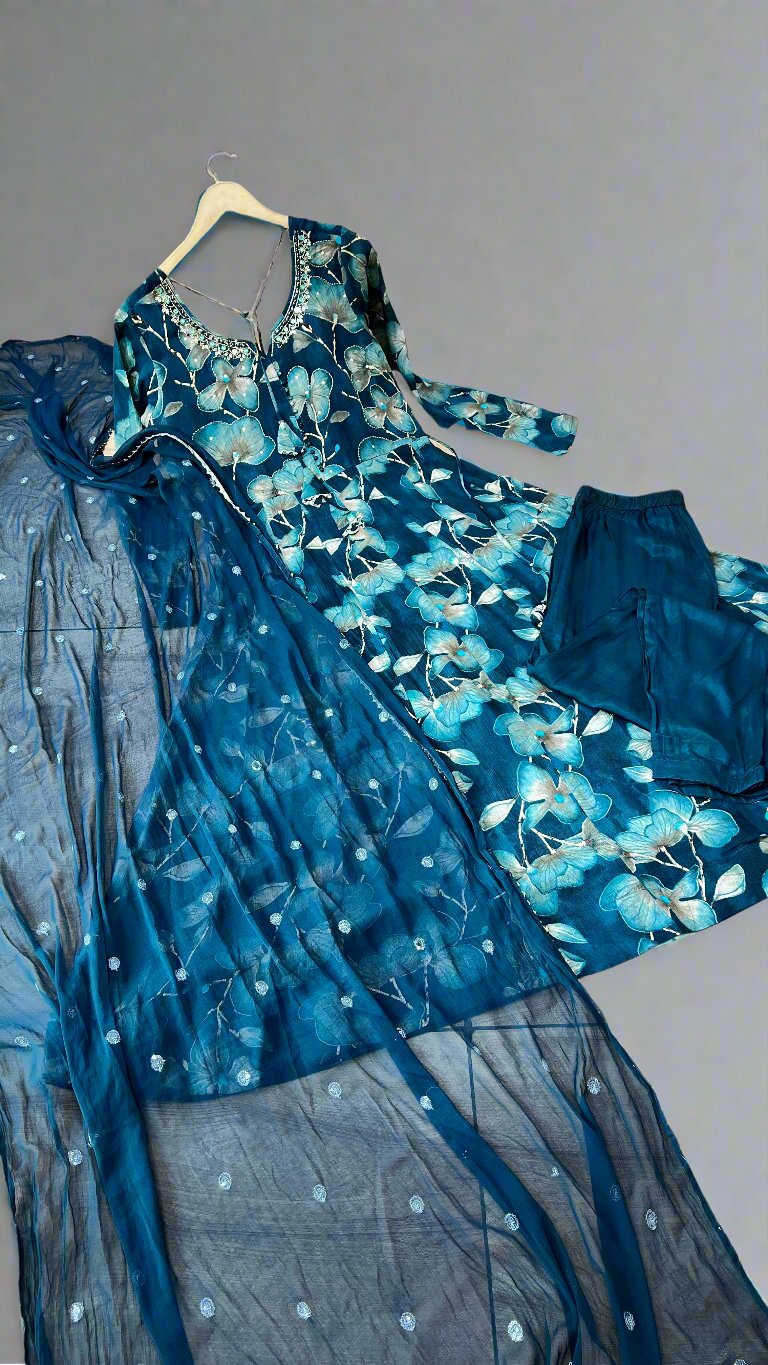 Chinon Anarkali suit