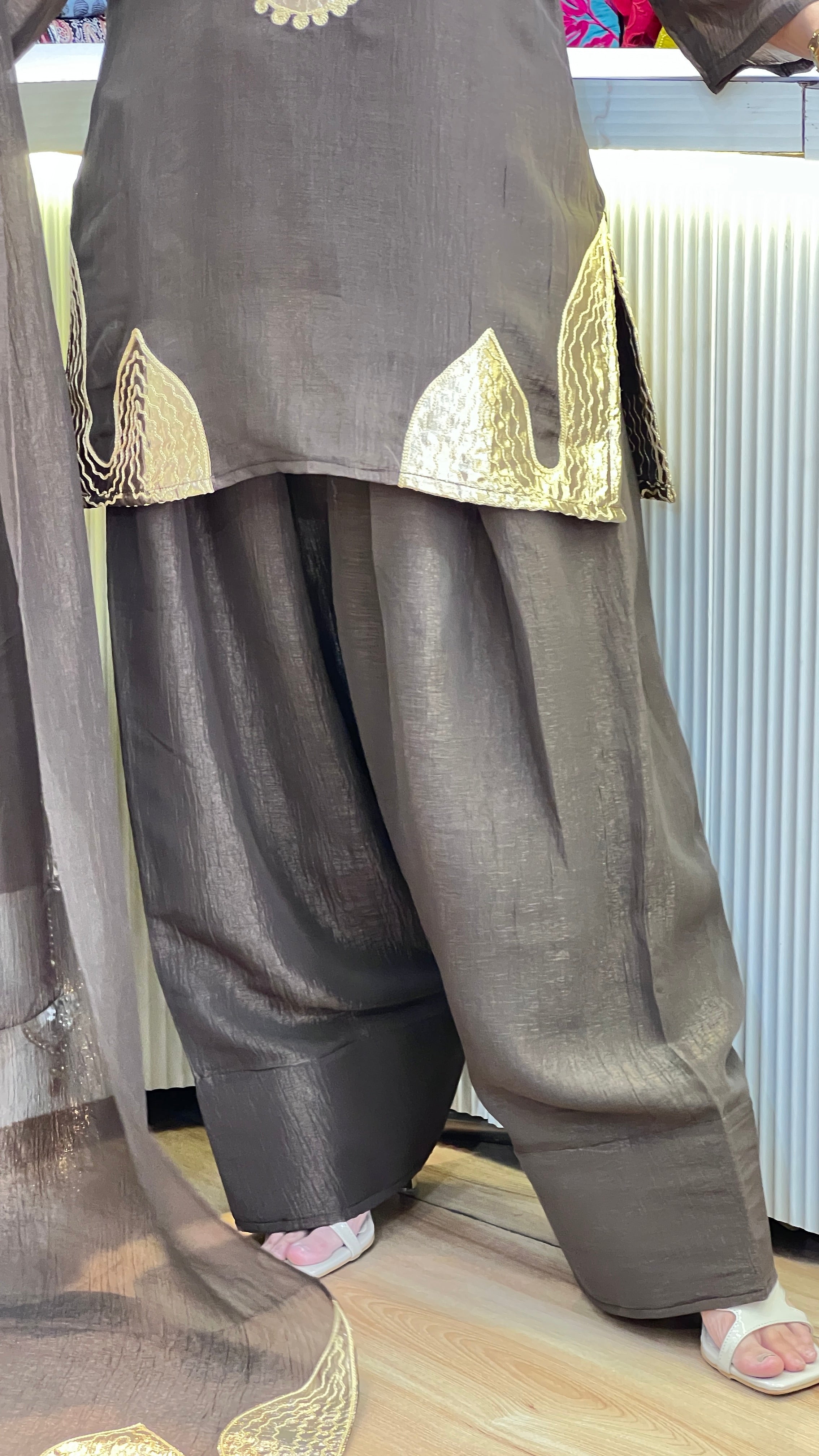 Elegant Crush Tissue Suit Set with Farshi Salwar ( sdw 2167 )