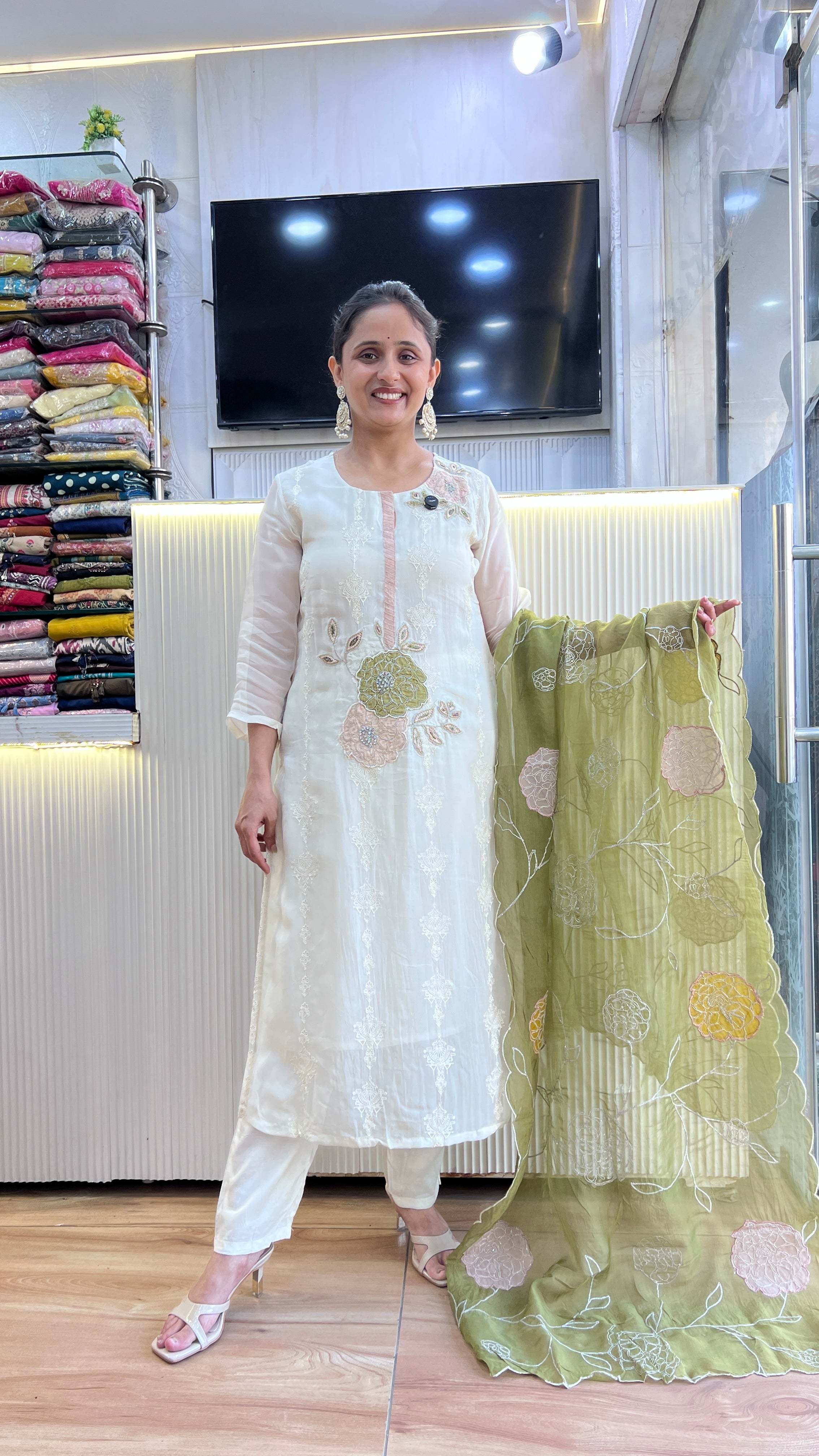 Pure organza embroidered suit ( tj 30267 )