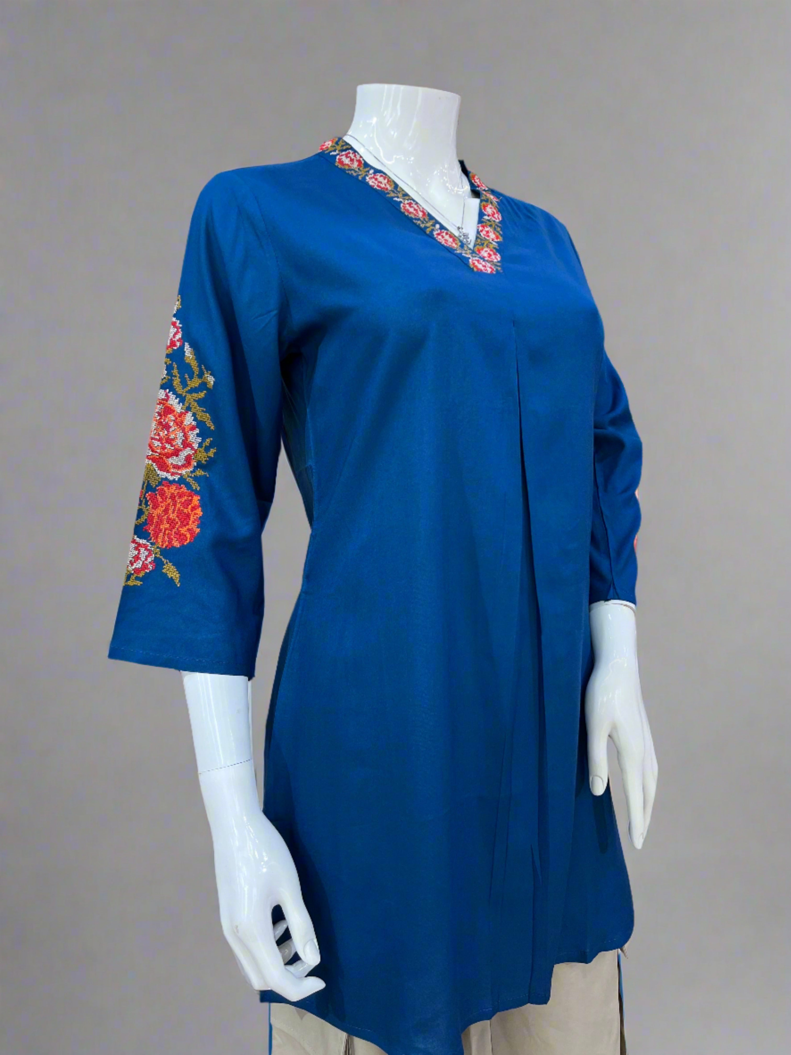 Ajnaha kulu work short kurta