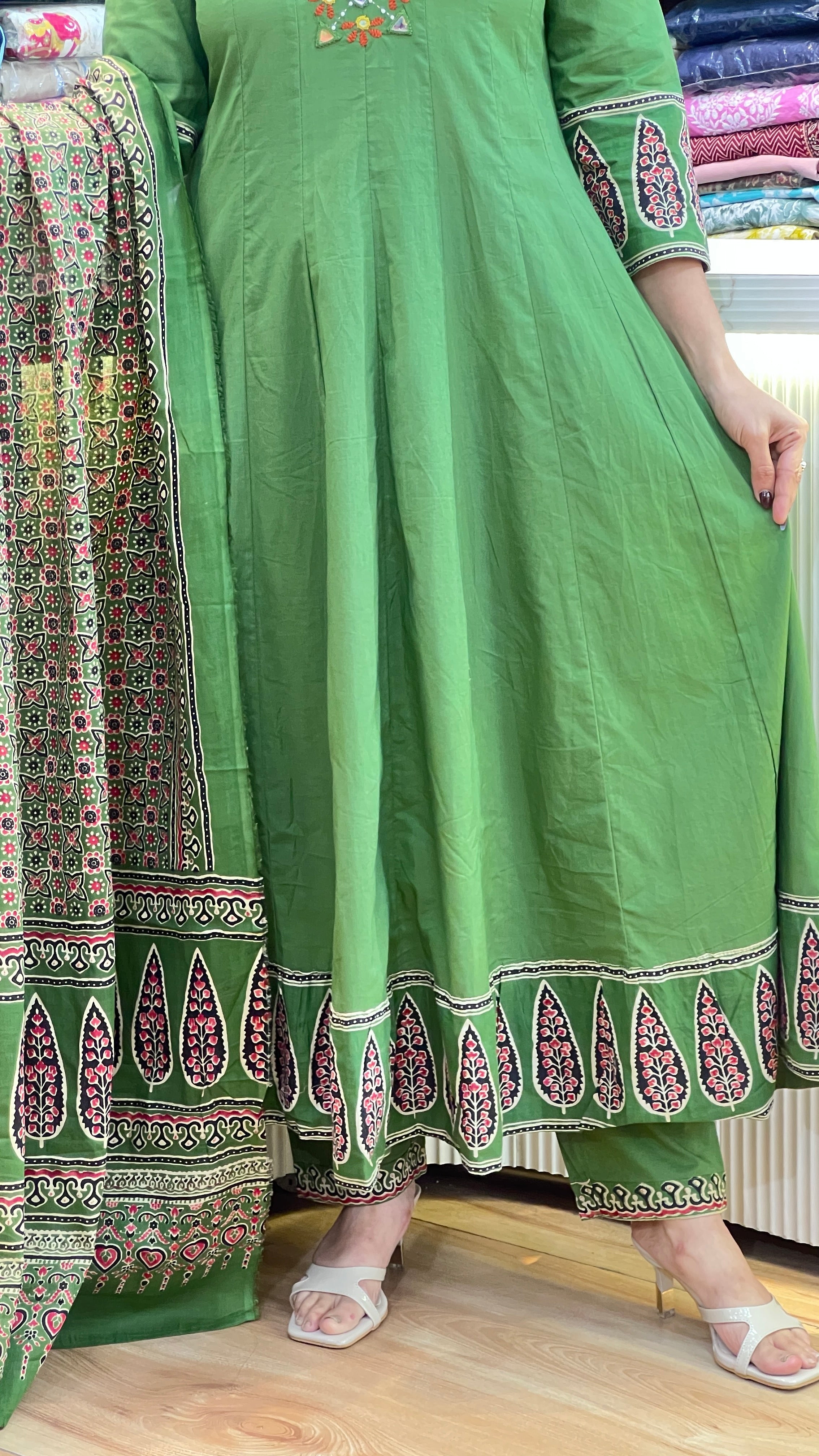 Premium cotton anarkali suit ( ym 64167 )