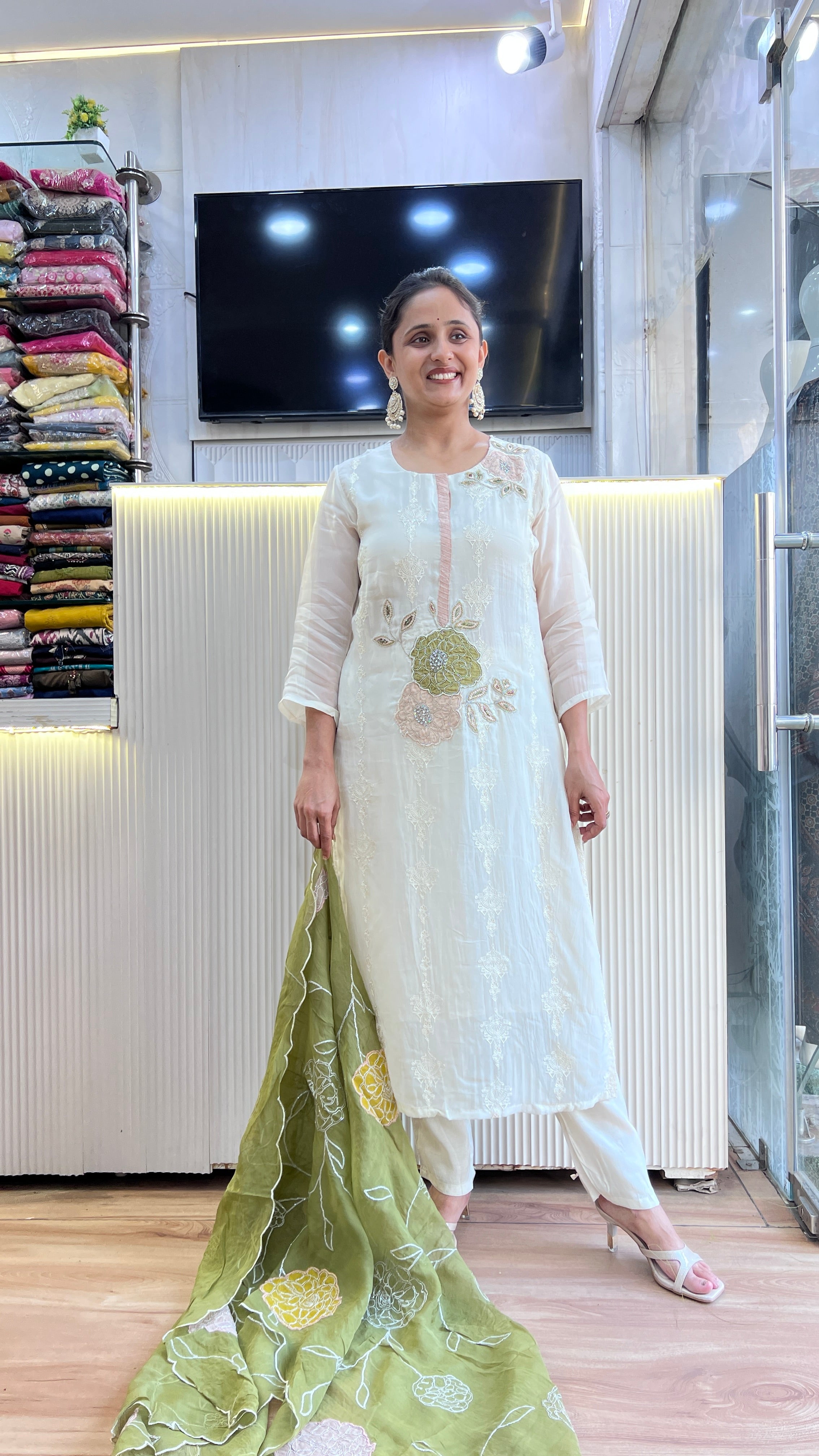 Pure organza embroidered suit ( tj 30267 )