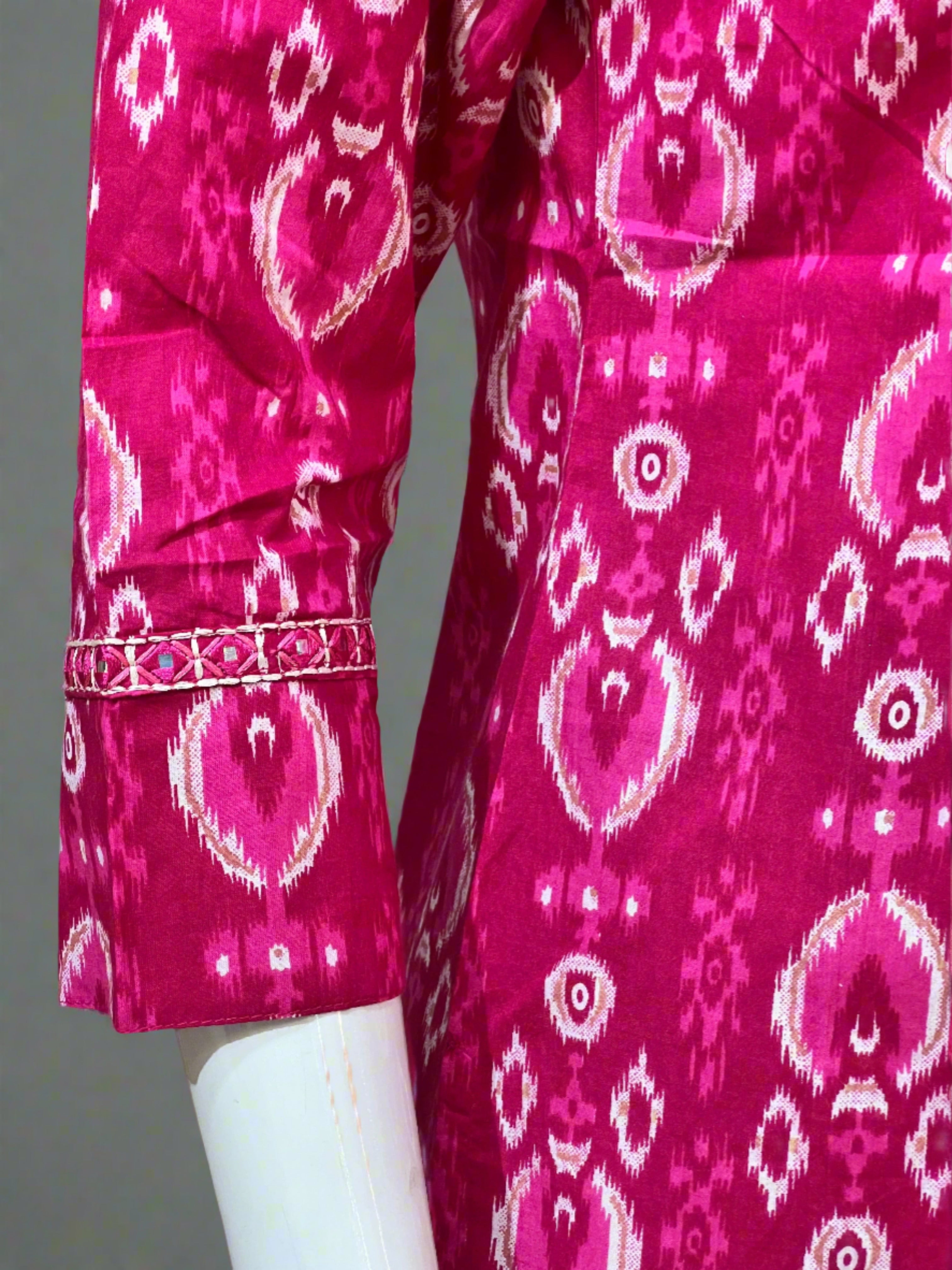 Abhah ikkat printed short kurta