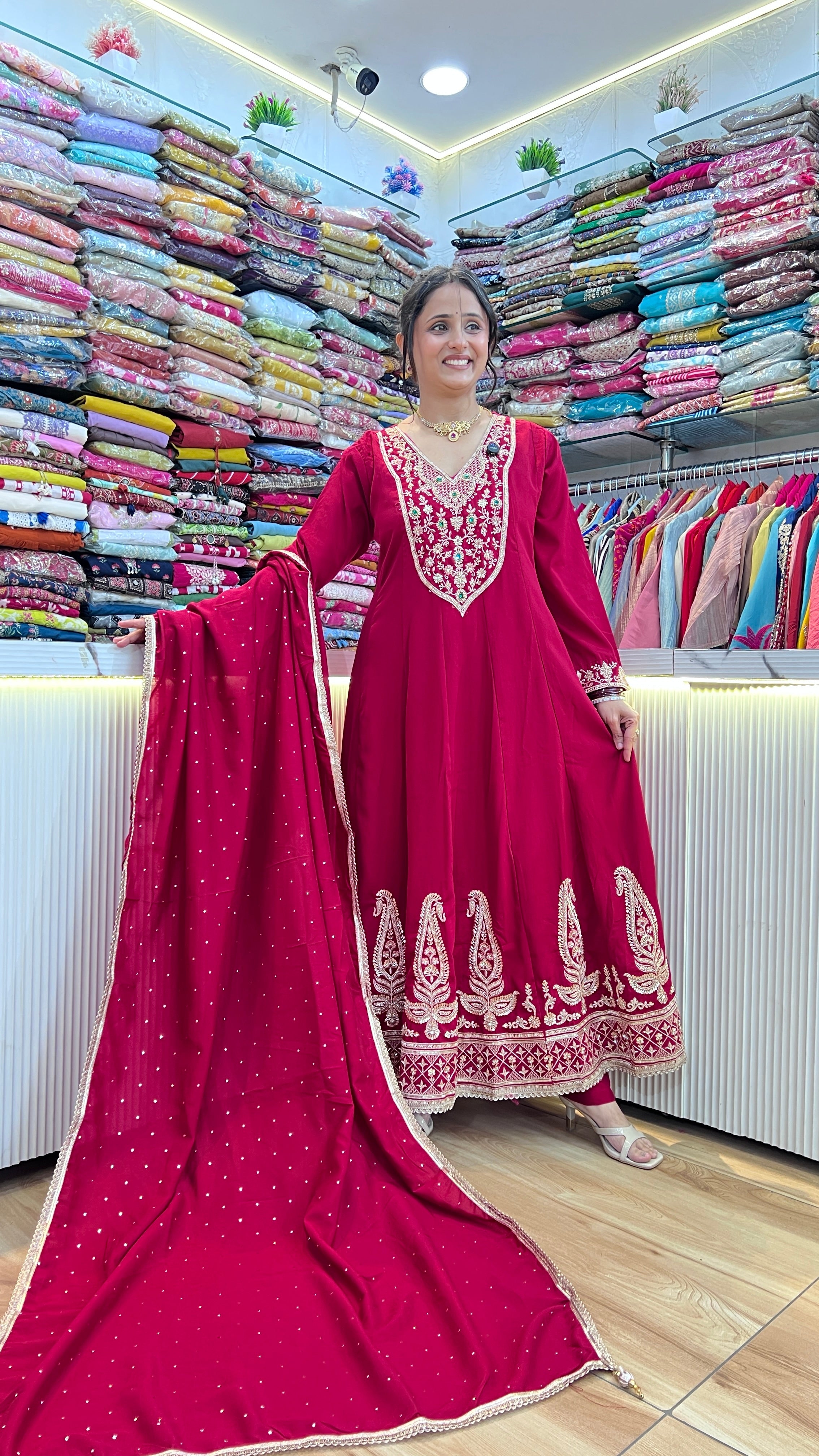 Hand work silk anarkali suit ( tj 31667 / 31767 )