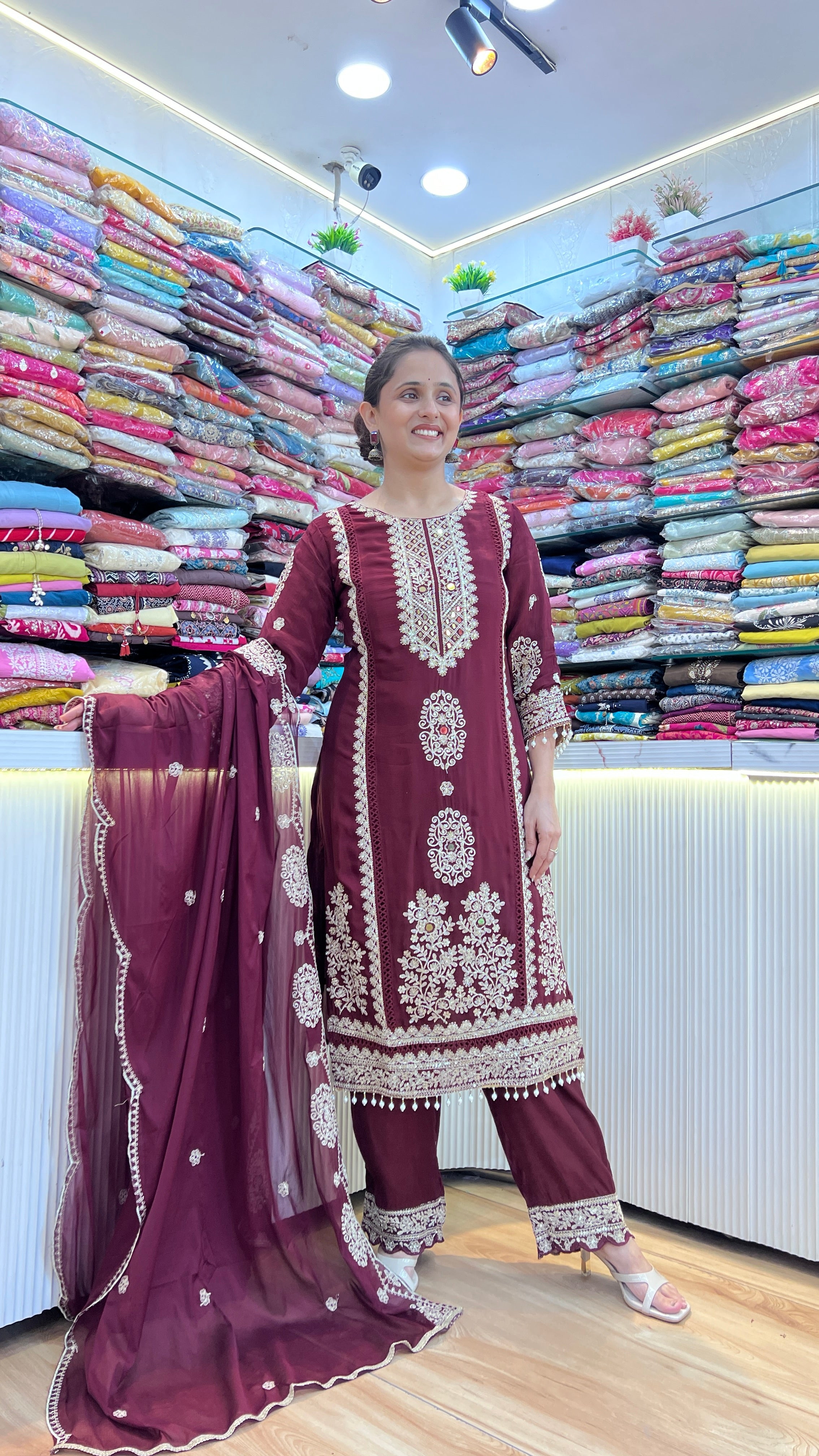 Pure chinon embroidered suit ( tj 29967 )
