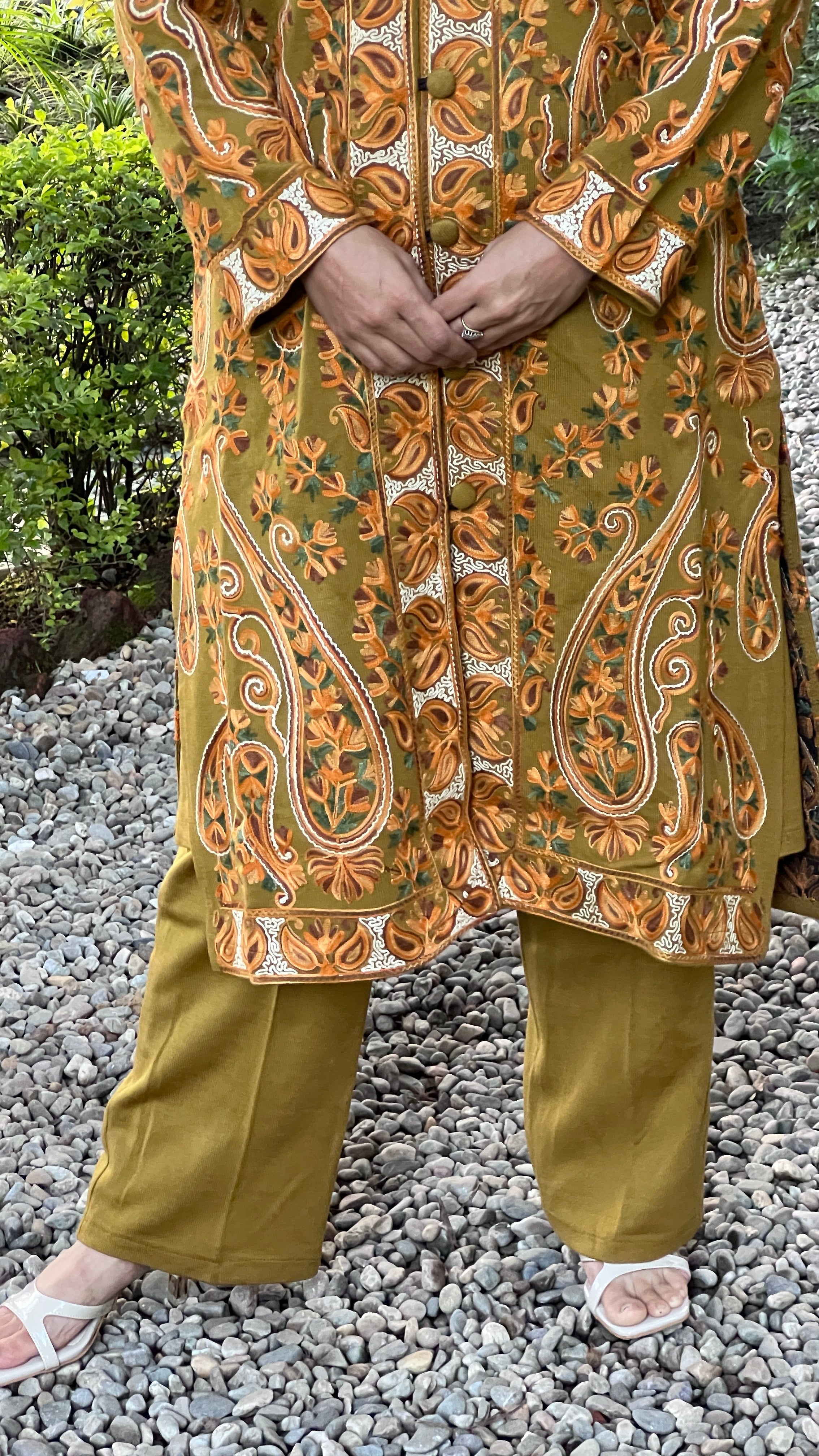 Premium 3-Piece Kashmiri Long Shrug Set ( rs sa 4053 )