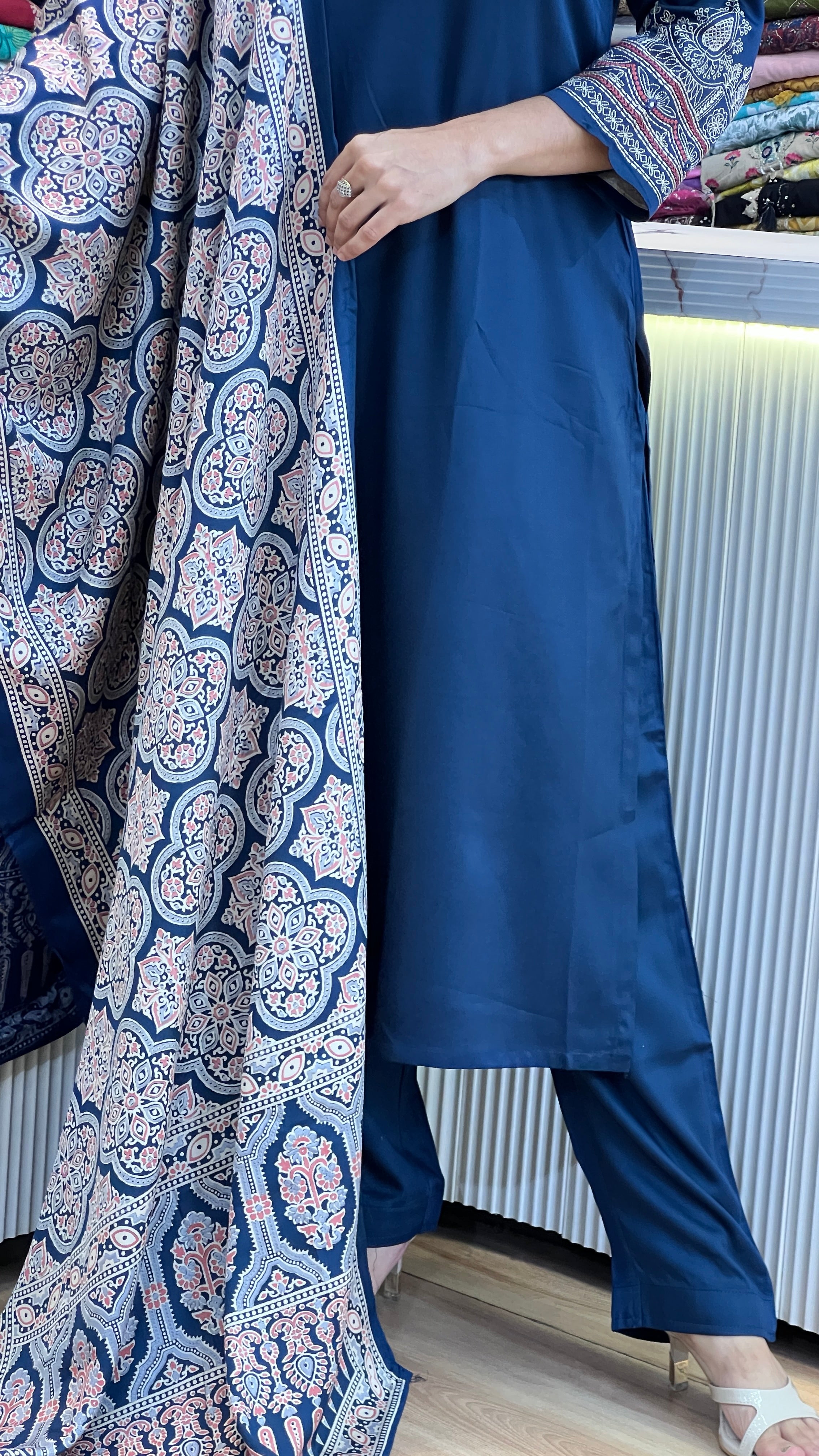 Premium gajji fabric suit ( ym 63567 )