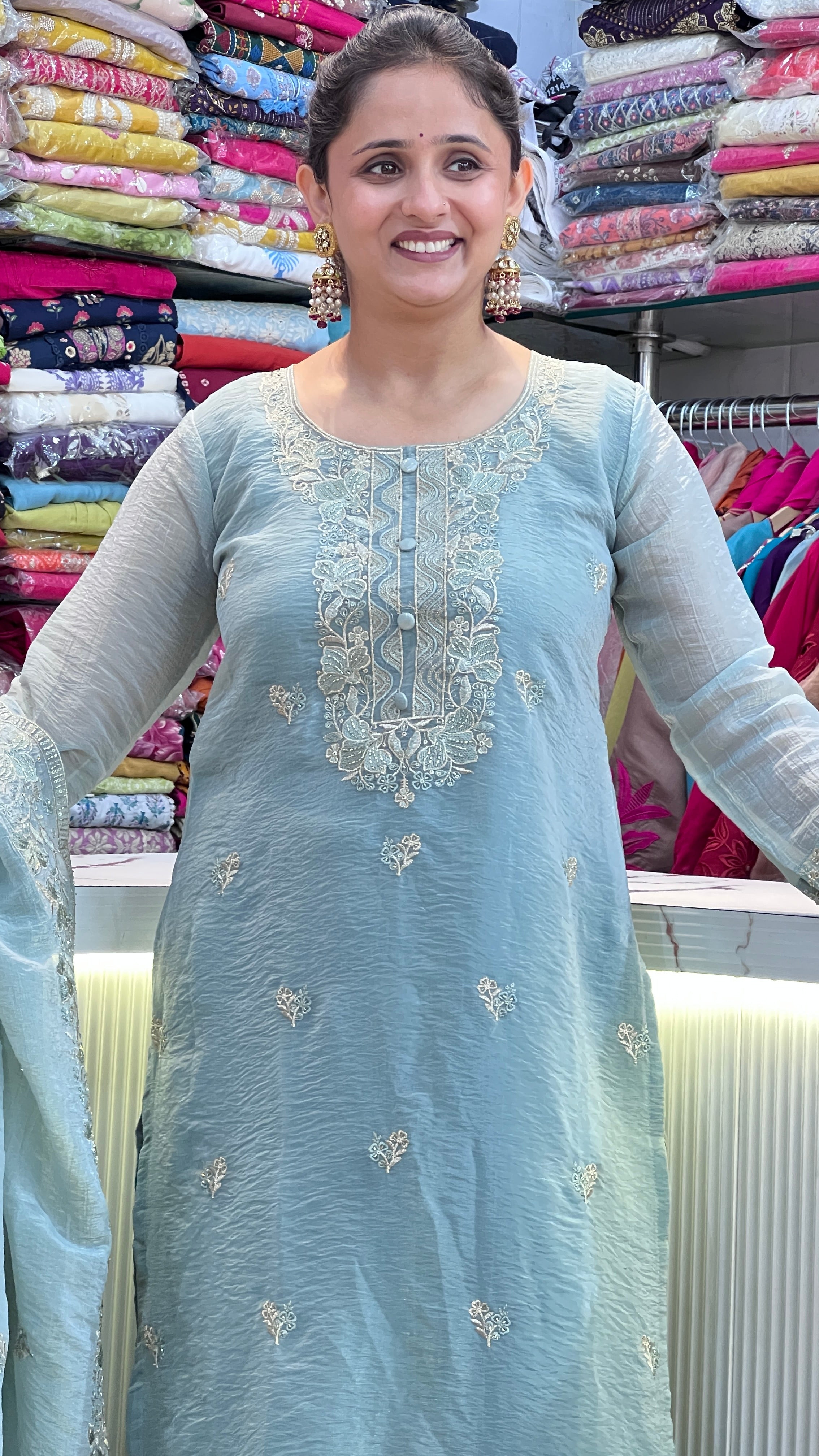 Beautiful crush tissue with classy dupatta ( ym 65467 )