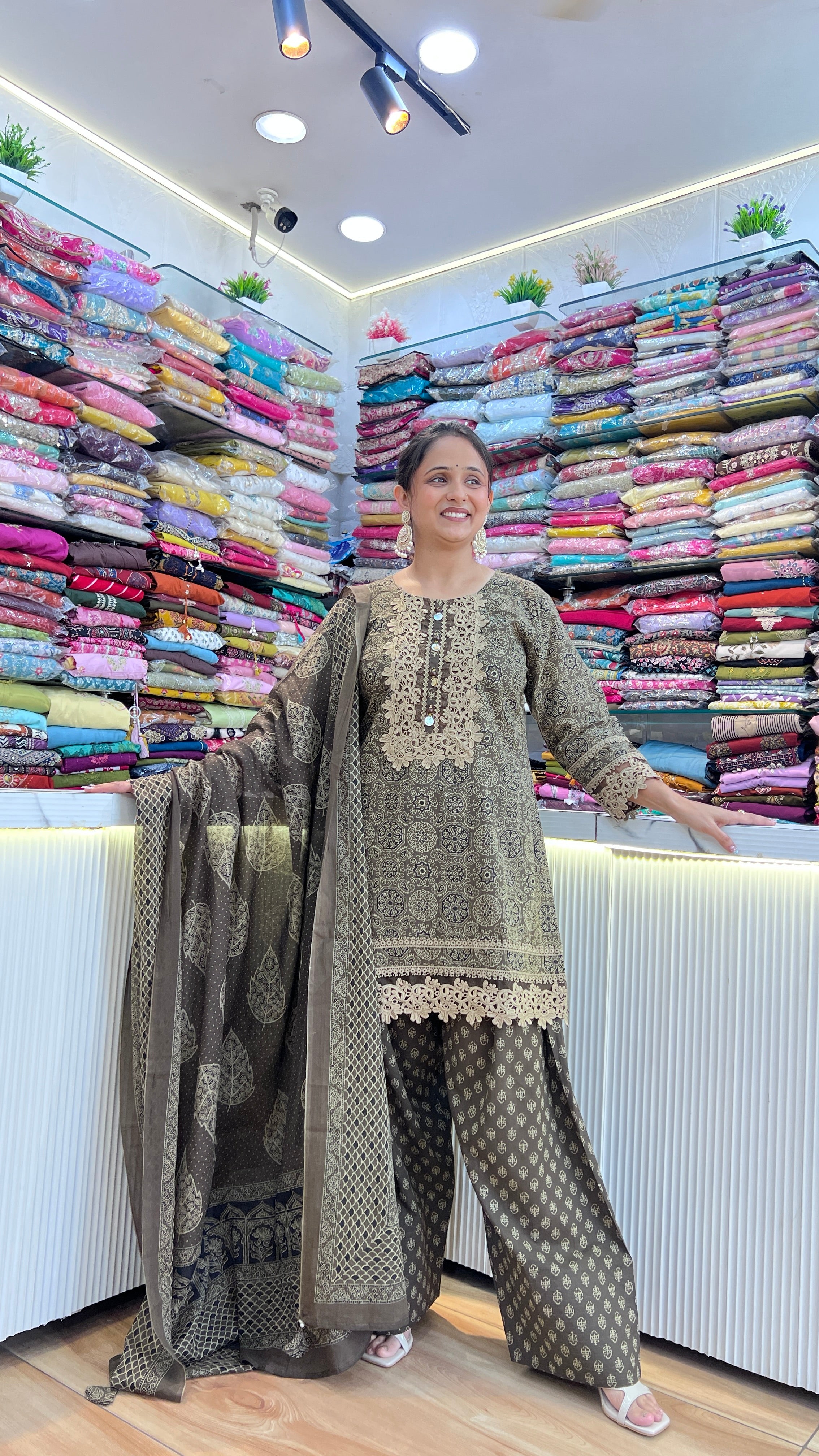 Cotton lace work farshi suit ( tj 27767 )