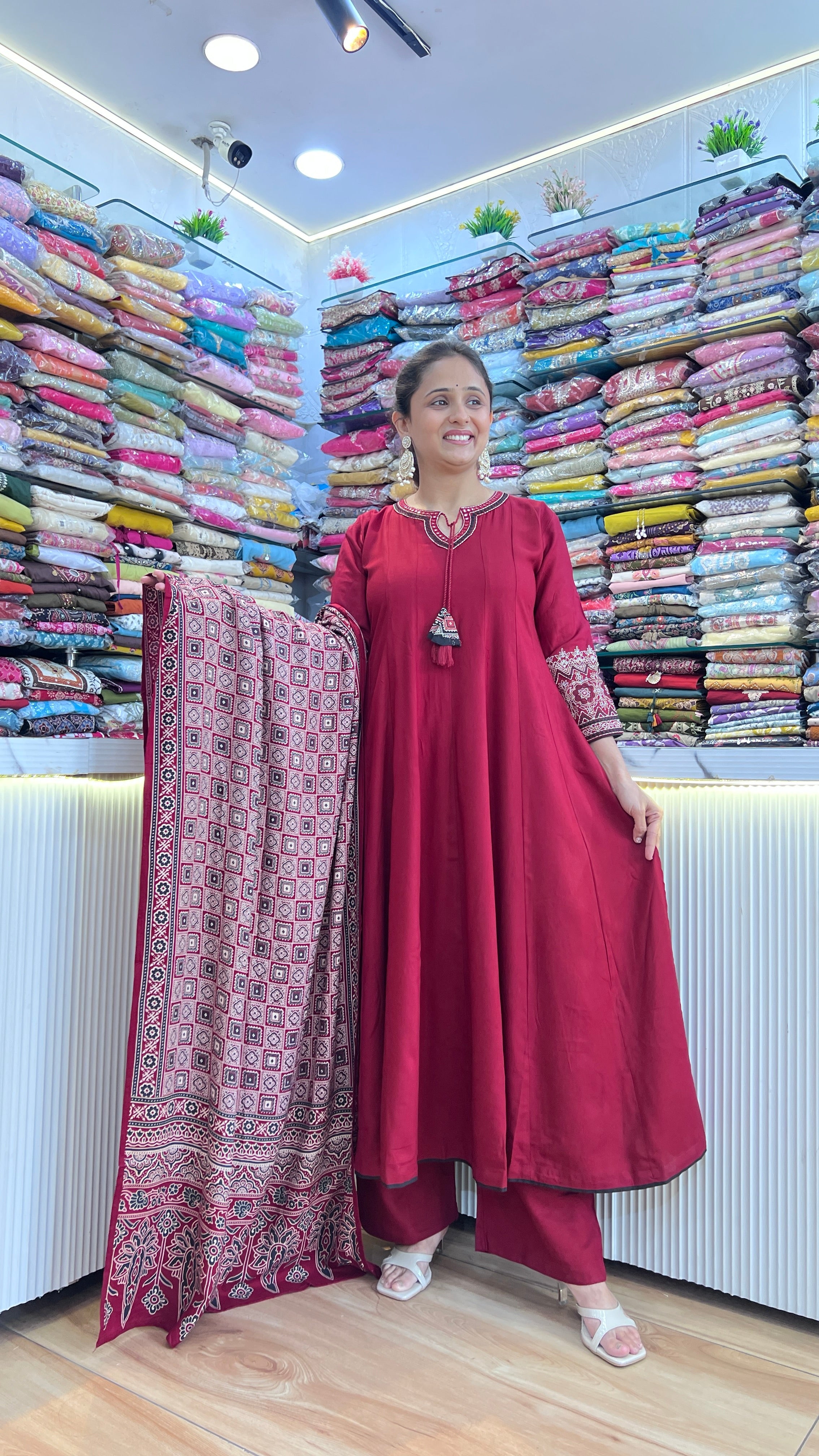 Premium rayon anarkali suit ( ym 63067 )