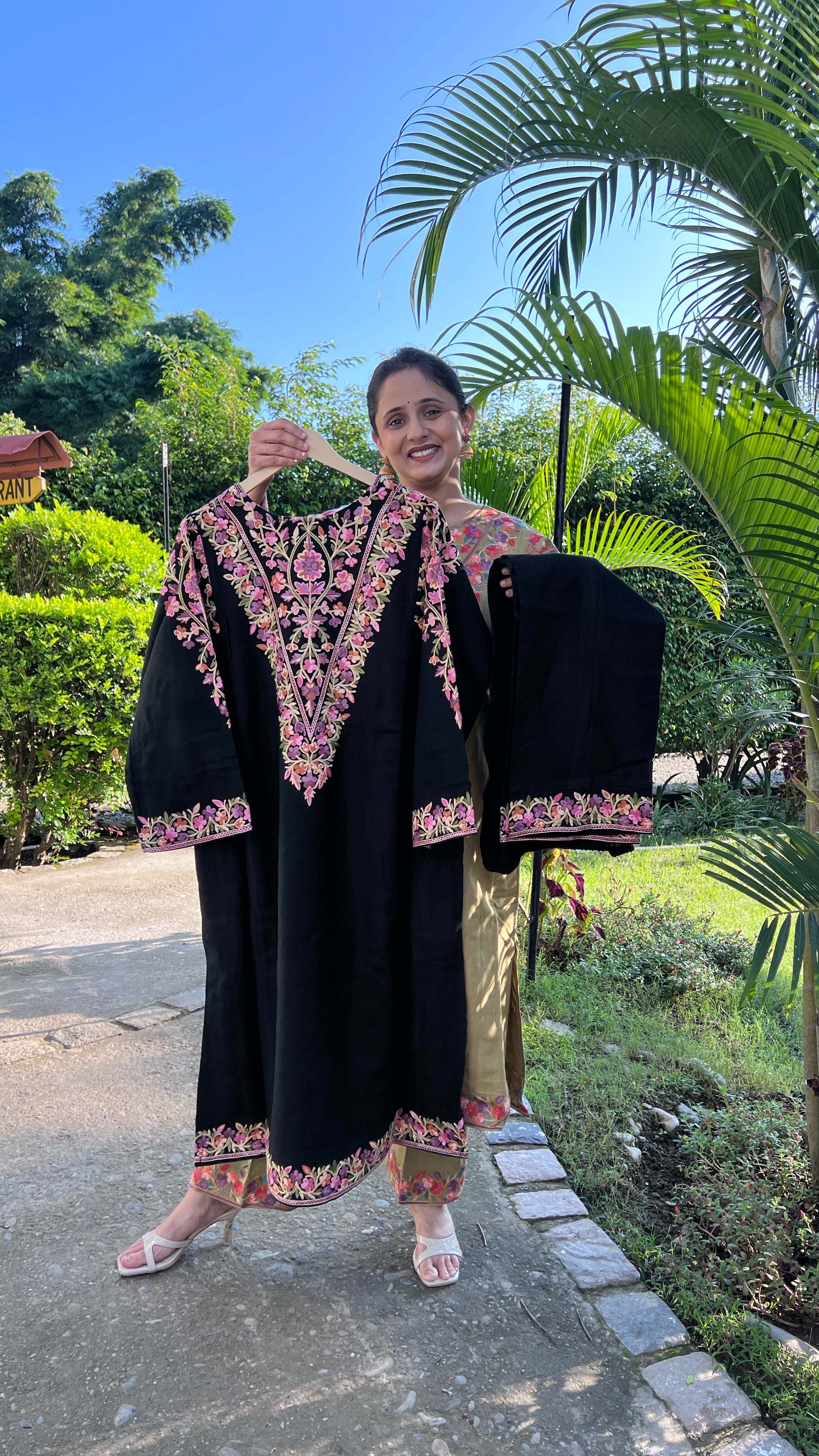 Premium wool pheran set ( rs sa 221p )