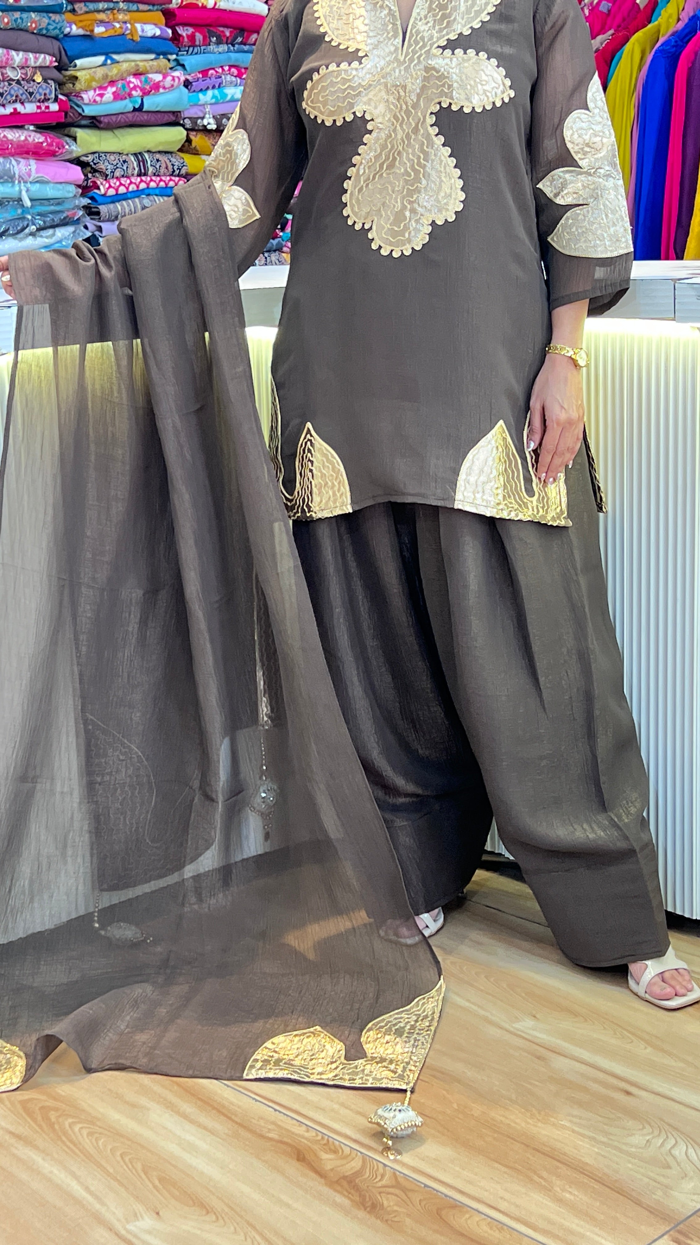 Elegant Crush Tissue Suit Set with Farshi Salwar ( sdw 2167 )