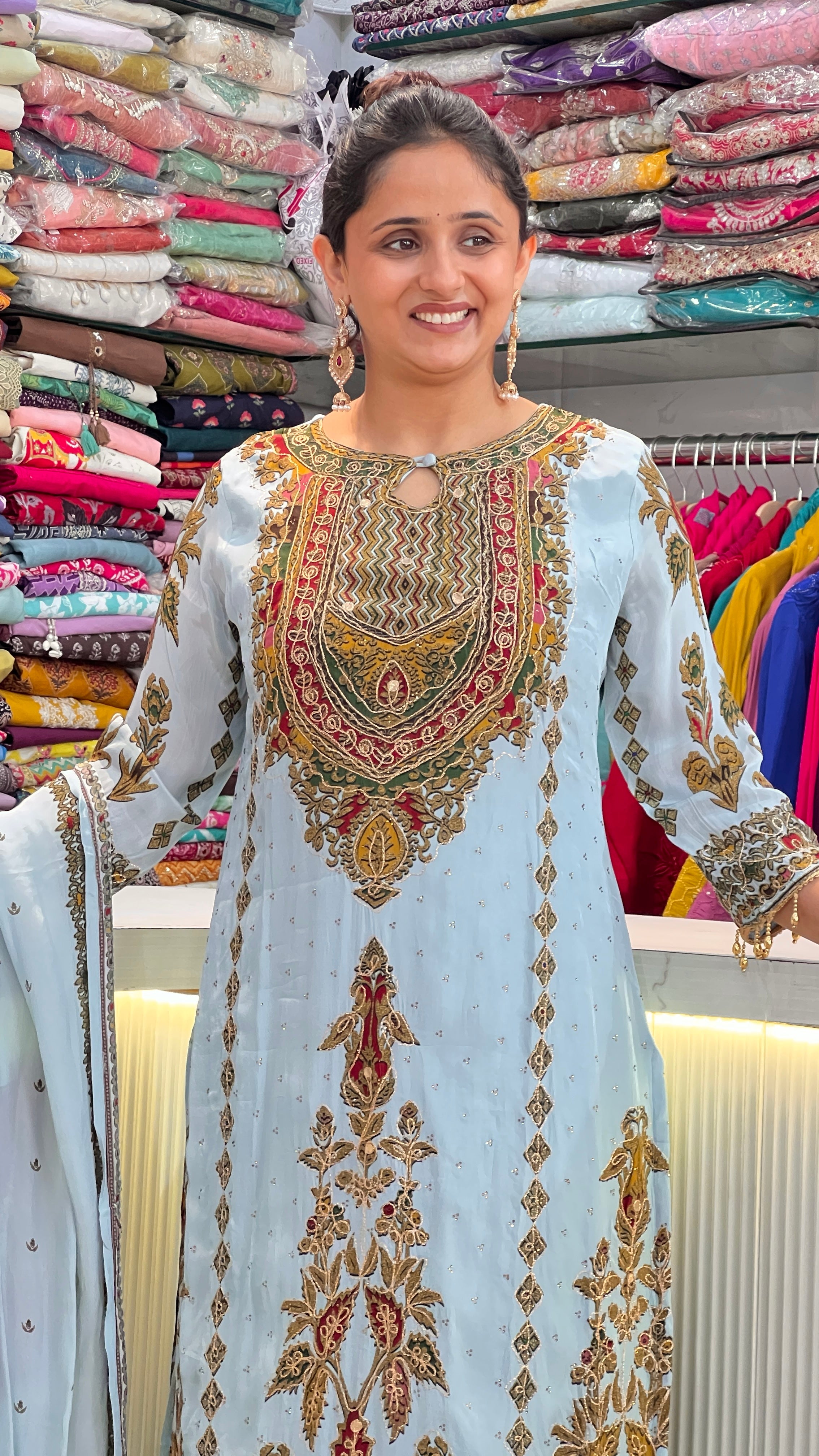 Designer Pakistani Pure Crepe Printed Suit ( sdw 1767 )