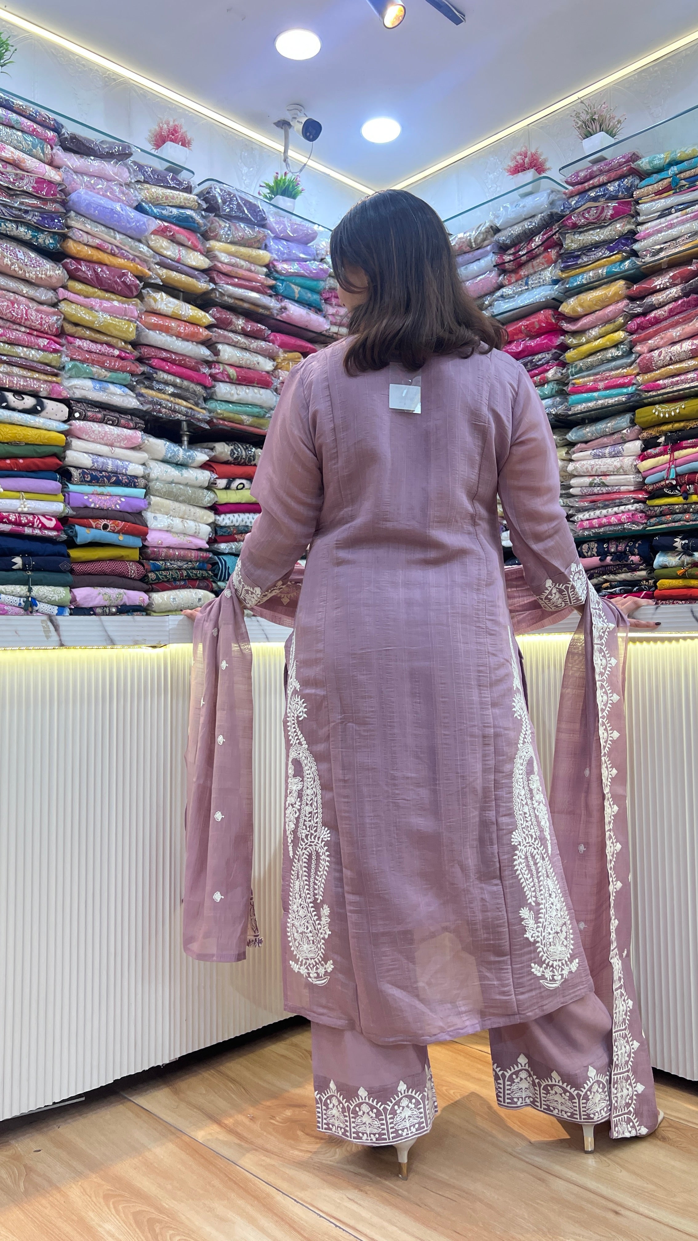 Premium mul chanderi suit ( ym 64067 )