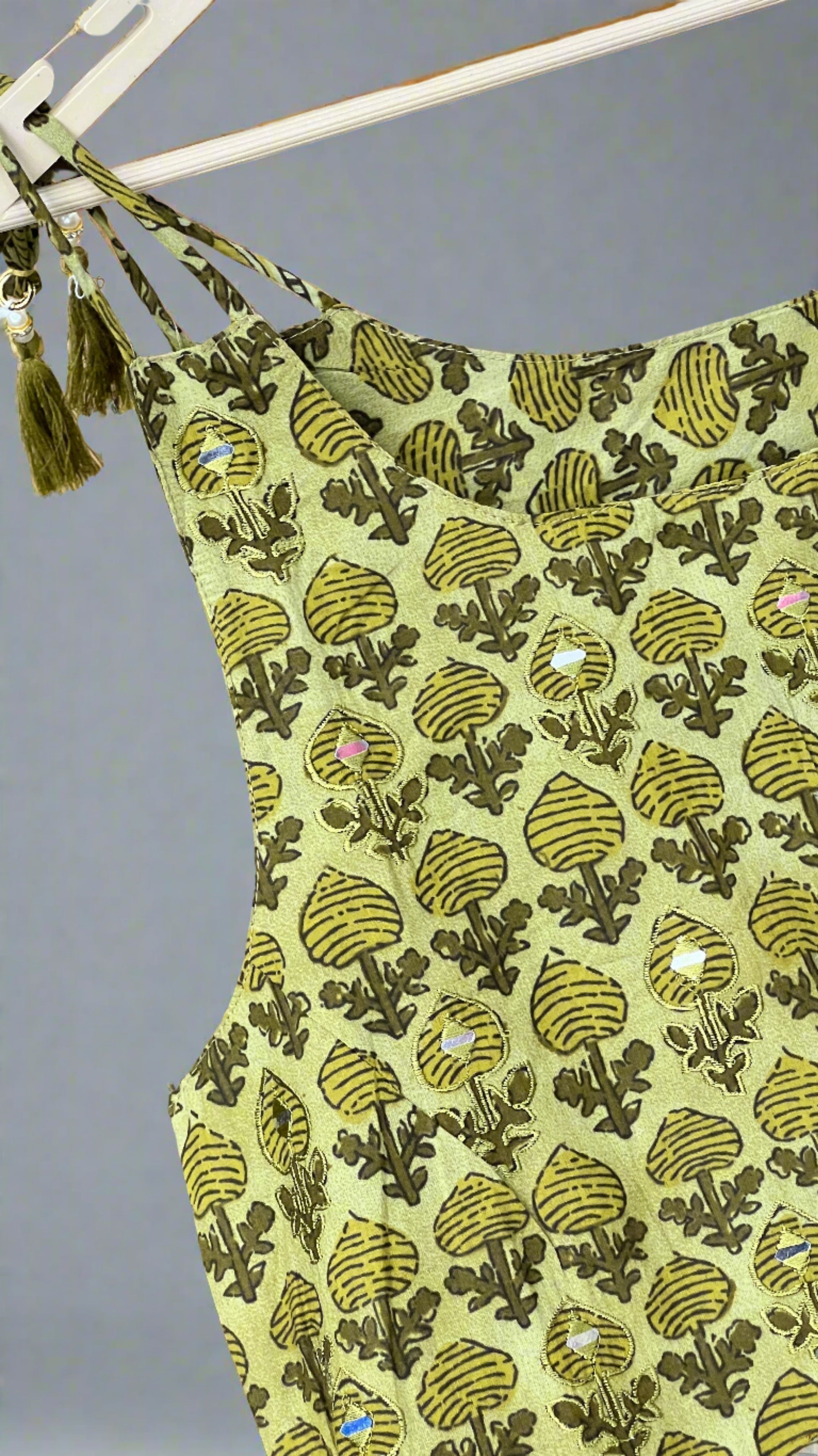 Pure cotton printed suit (without sleeves)