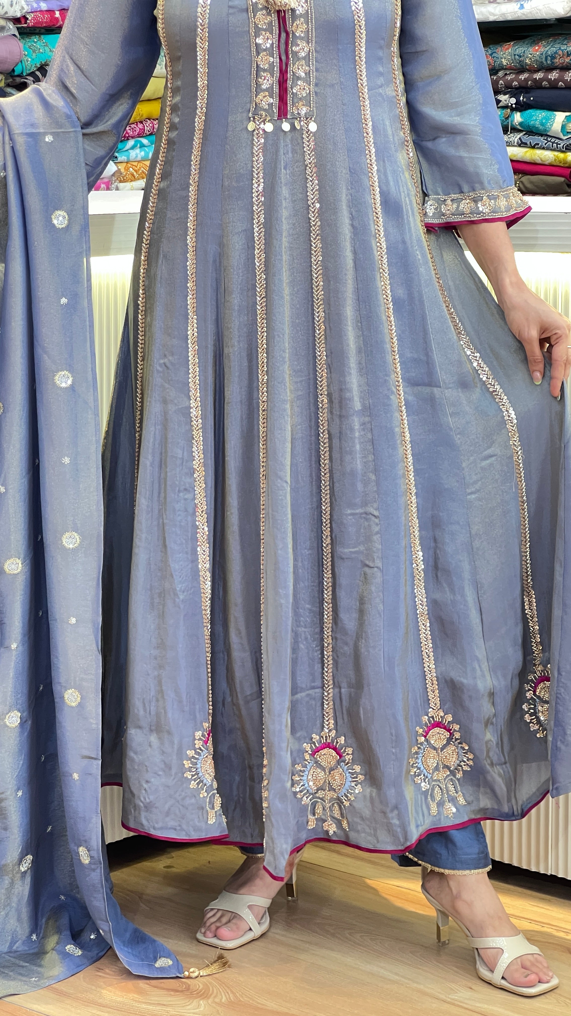 Hand embroidered anarkali suit ( tj 29767 )