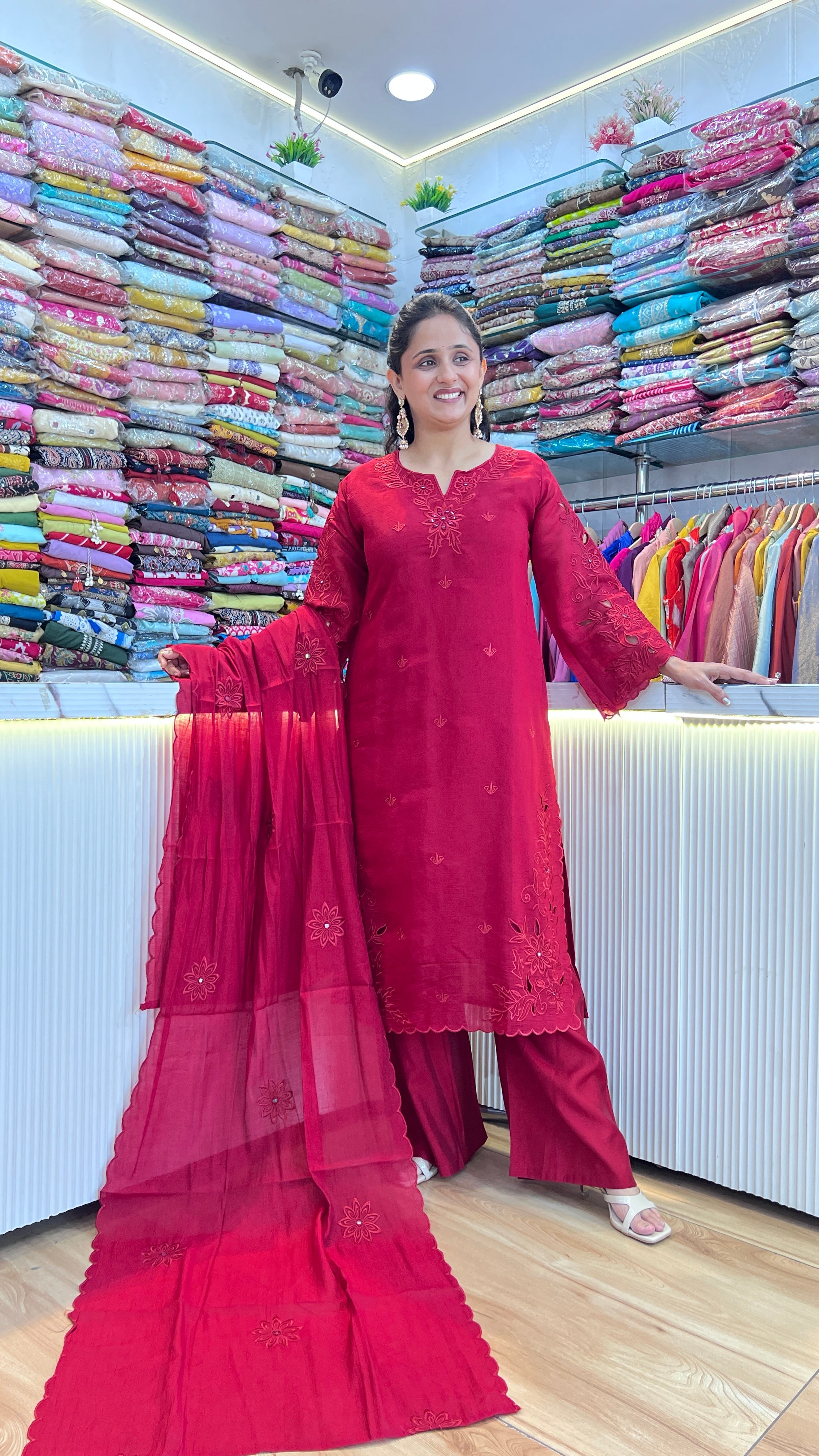 Chinon Cut Work Thread Embroidered Pakistani Suit ( ym 64967 )