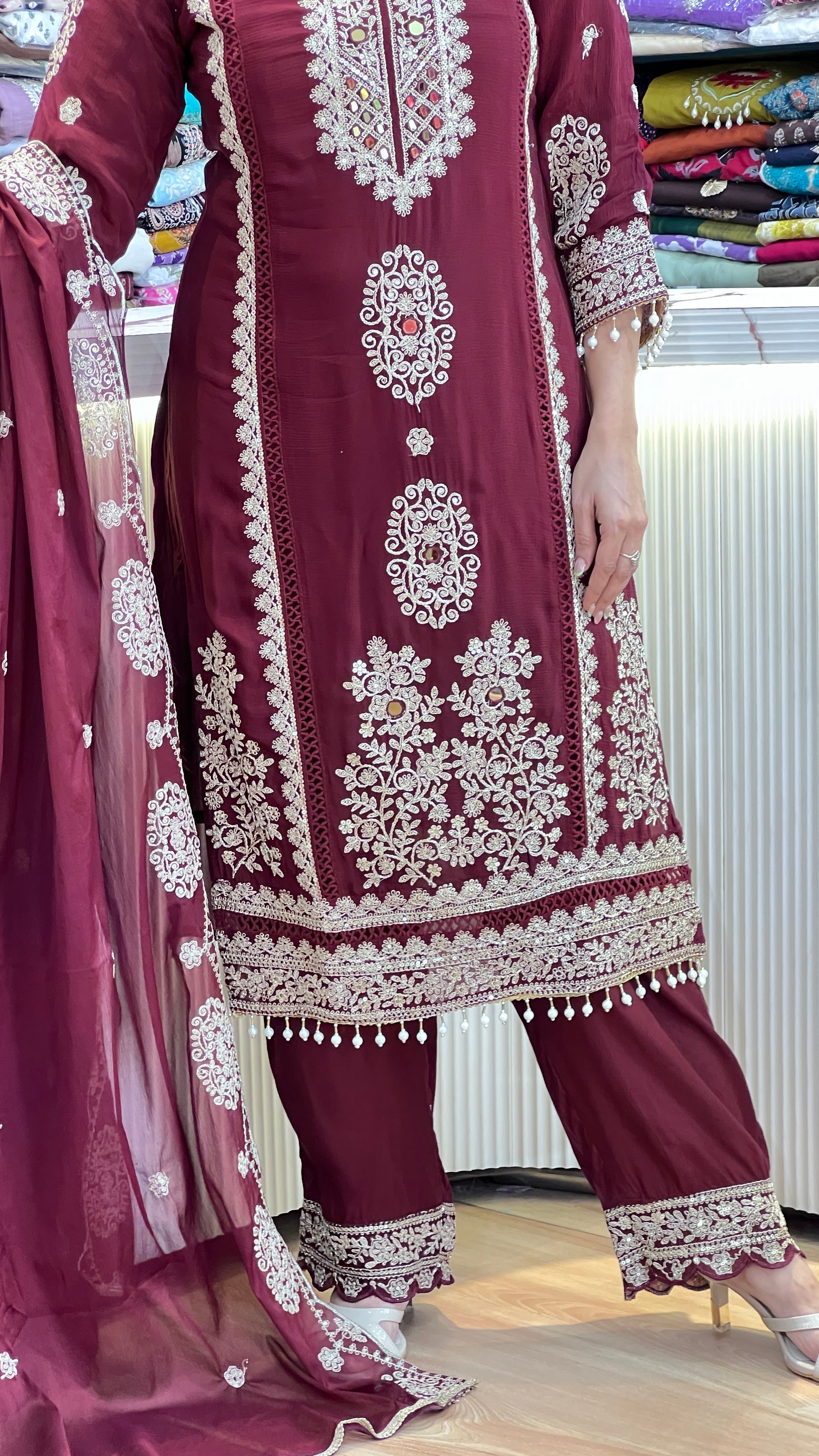 Pure chinon embroidered suit ( tj 29967 )