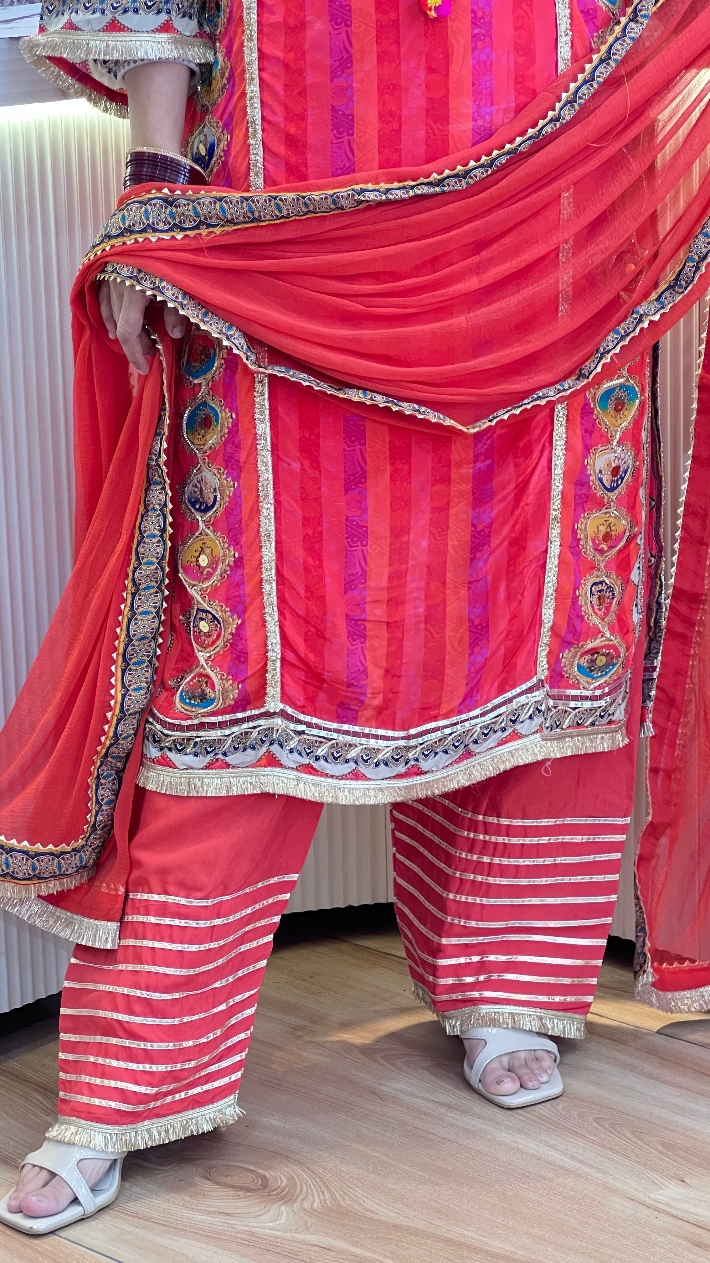 Designer pure crape suit with hand bag ( st 2567 )