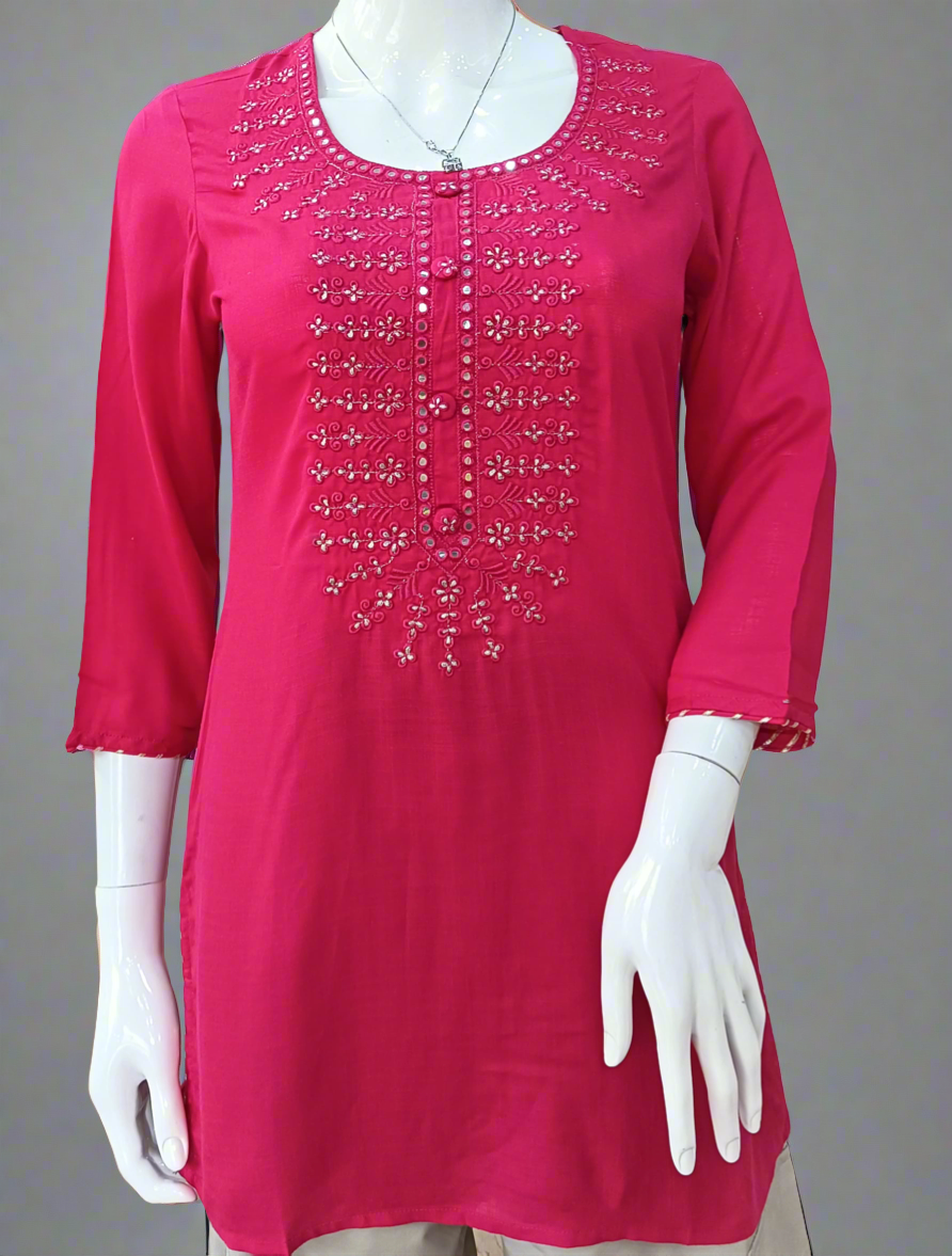 Armh embroidered short kurta