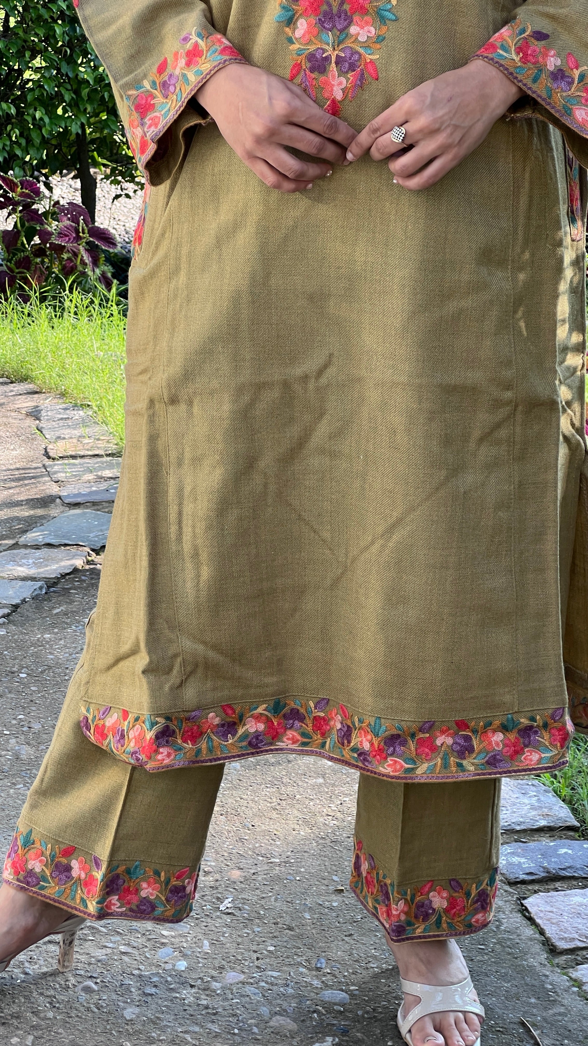 Premium wool pheran set ( rs sa 221p )