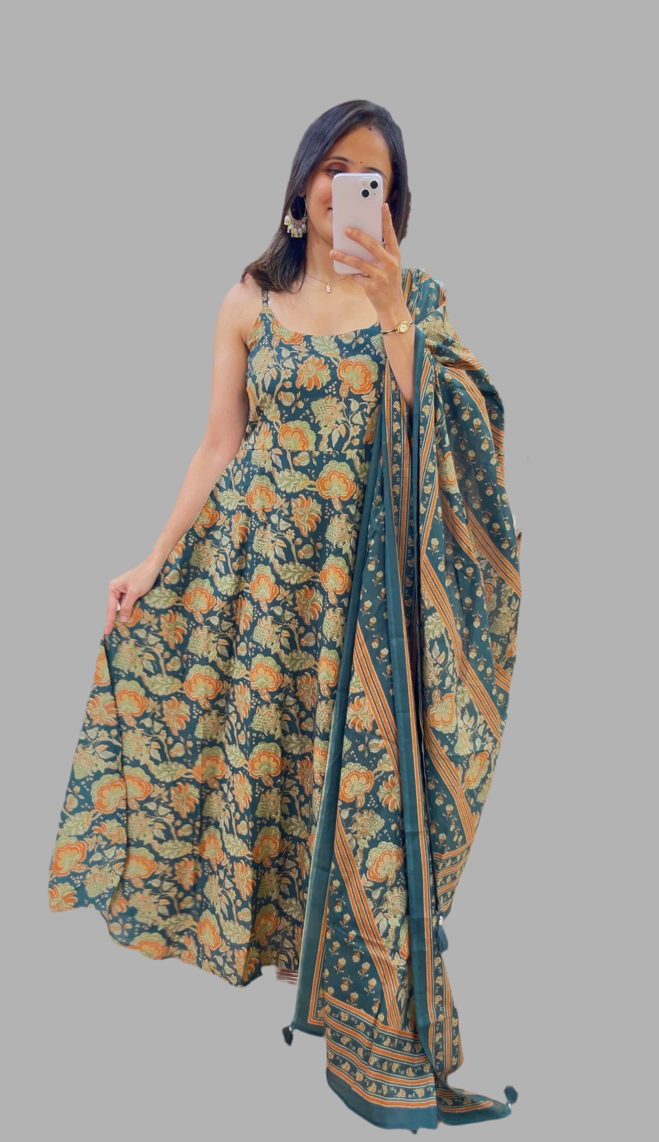 A line printed suit ( sleeves less )