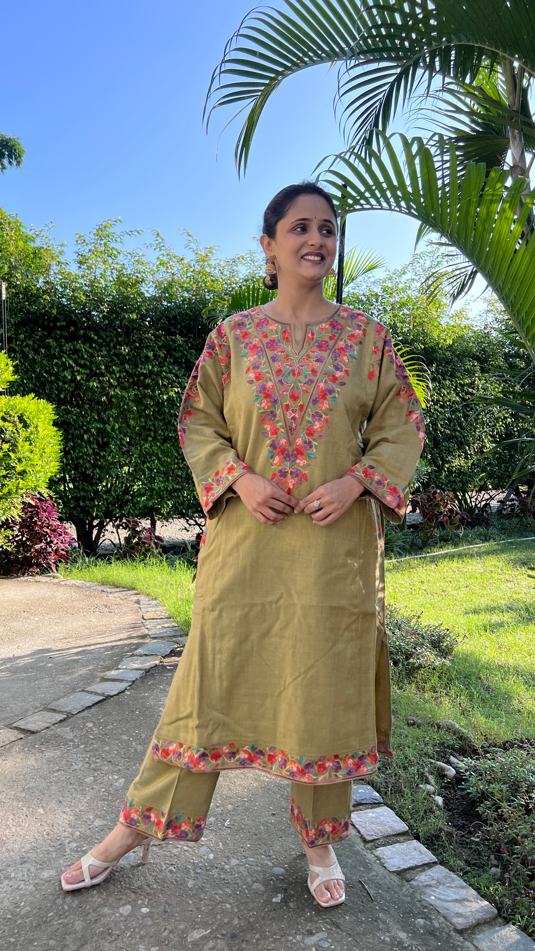 Premium wool pheran set ( rs sa 221p )