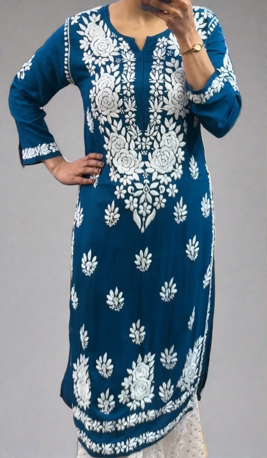 Modal Lakhnavi Kurti