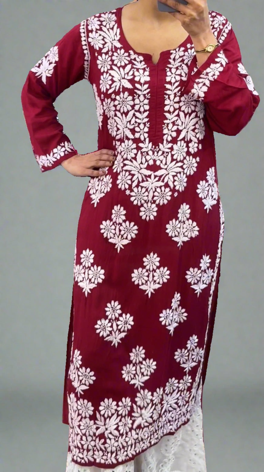 Abha Lakhnavi Kurti