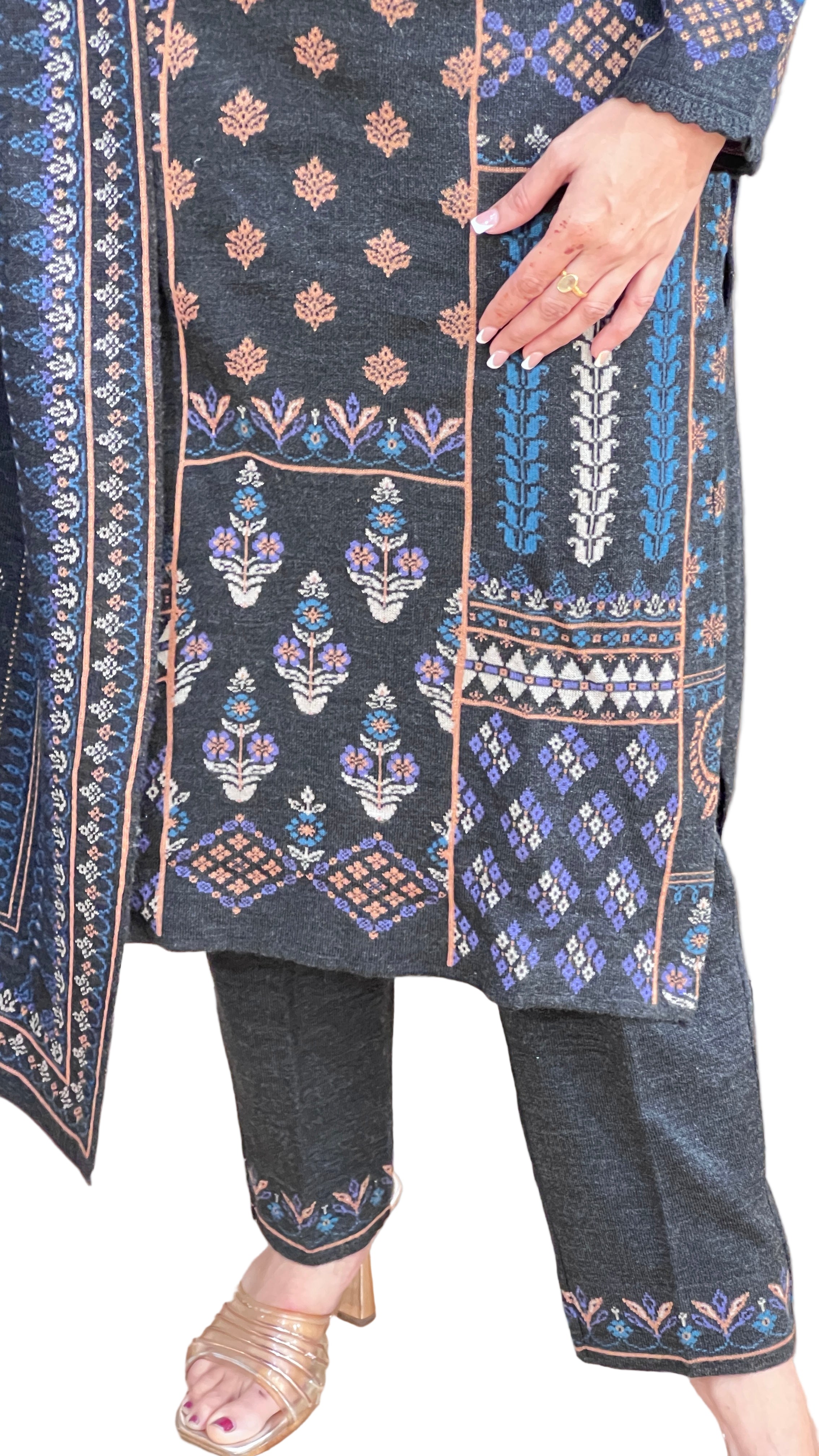 Premium wool knitted suit  (3409)