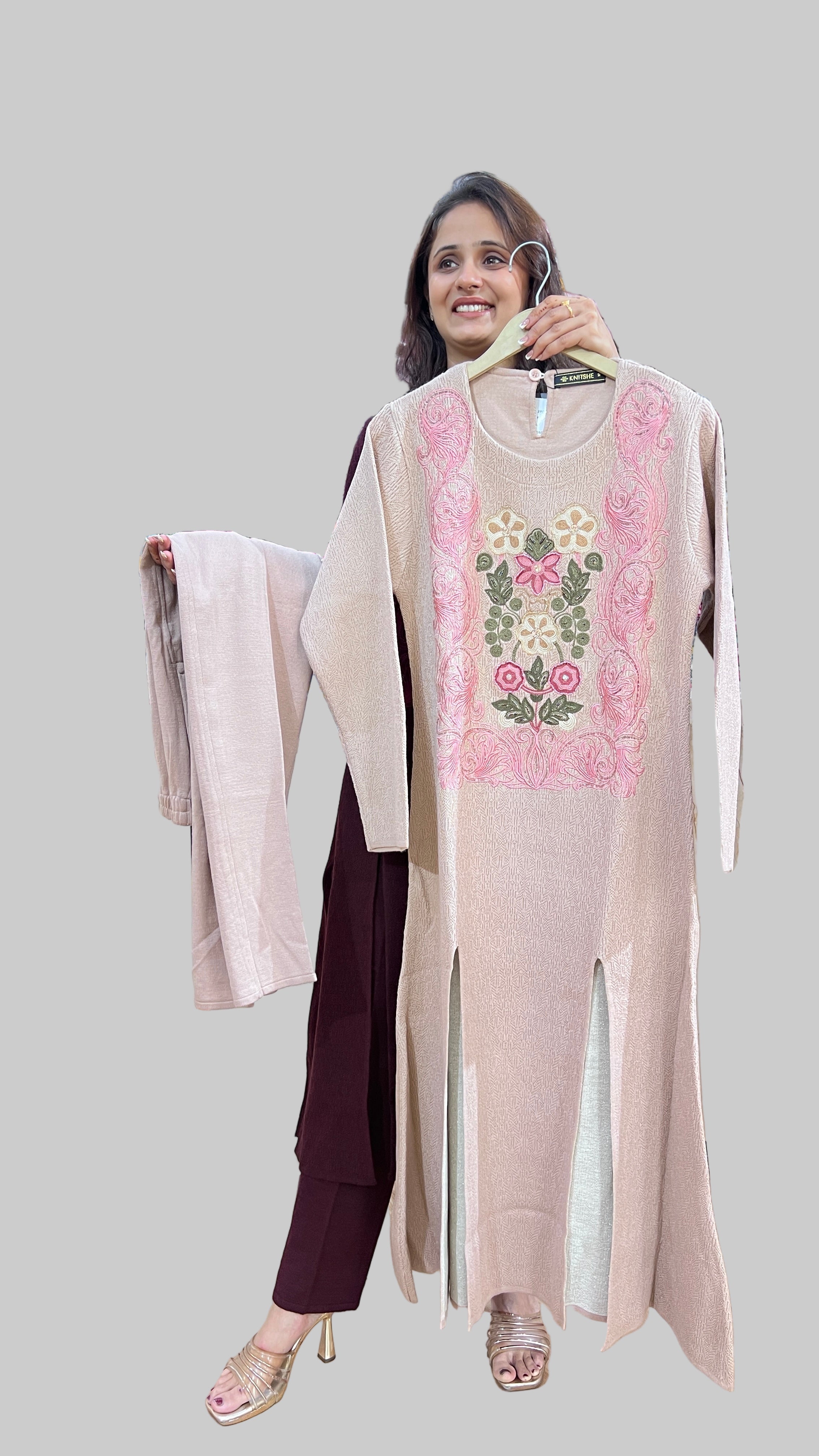 Premium knitted wool ( 2 piece set )