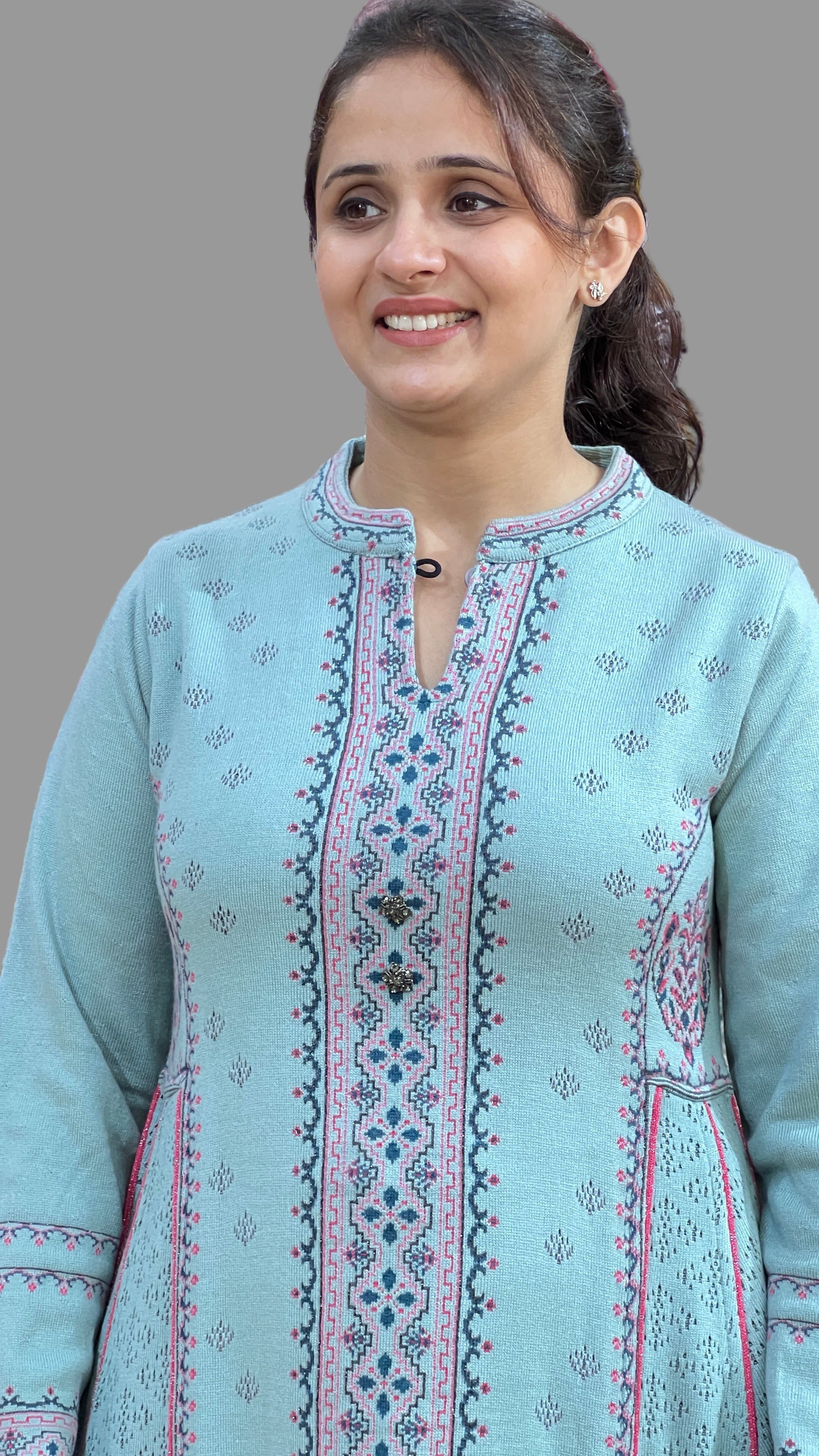 Premium knitted wool 2 piece set ( without stole )