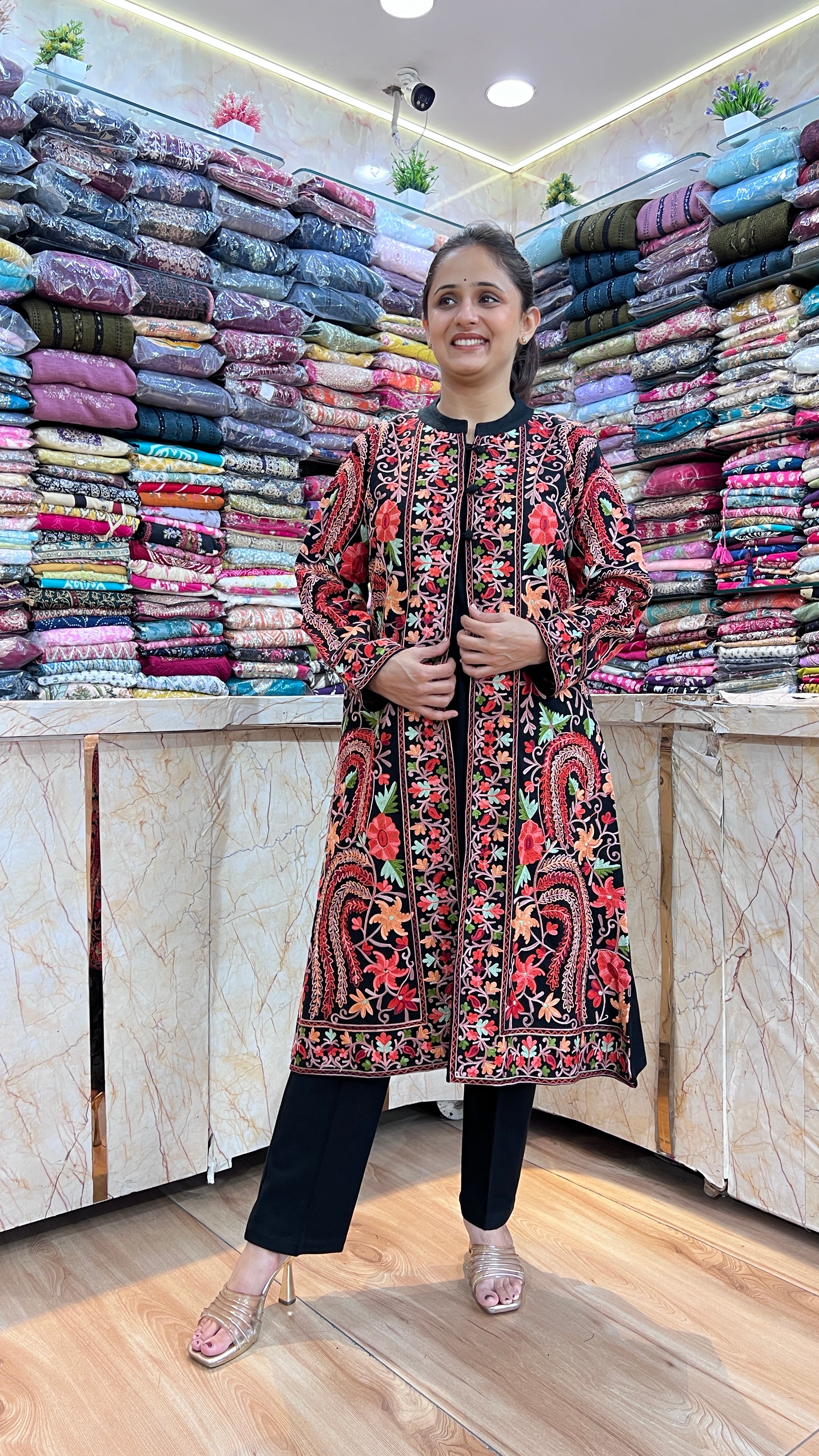 Premium daffodil 3 piece shrug set