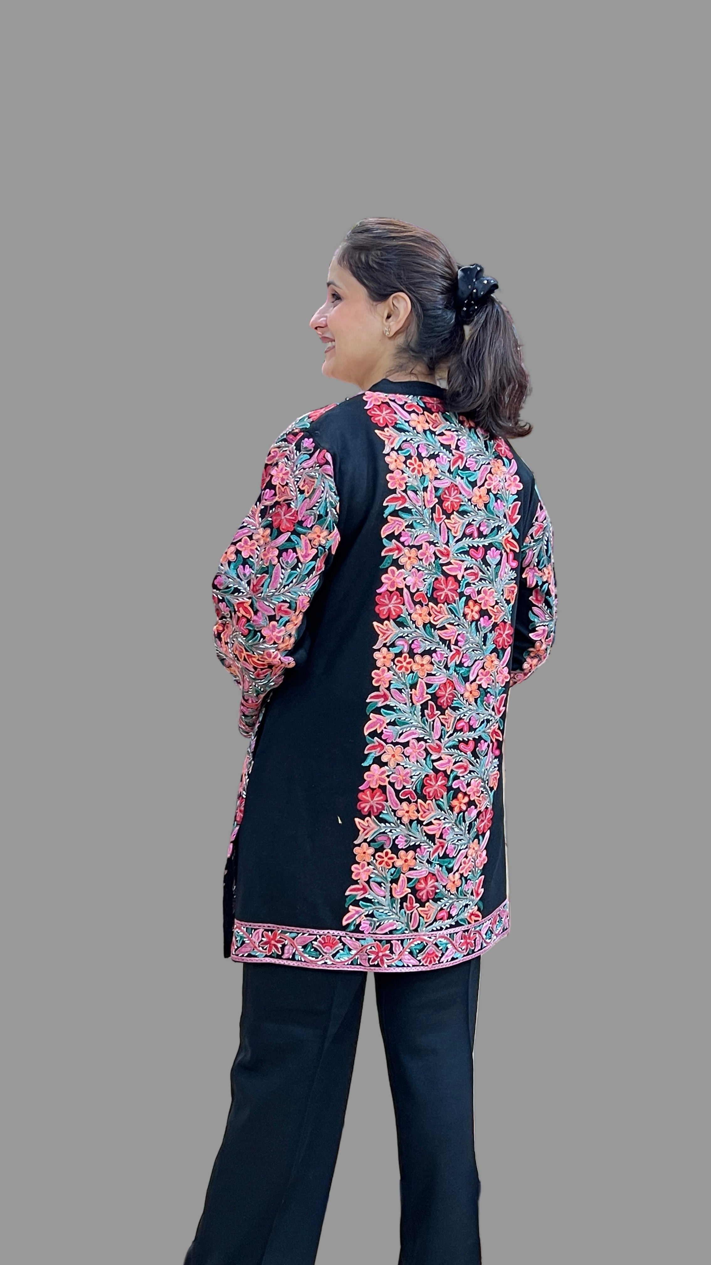 Premium daffodil embroidered 3 piece set (short)