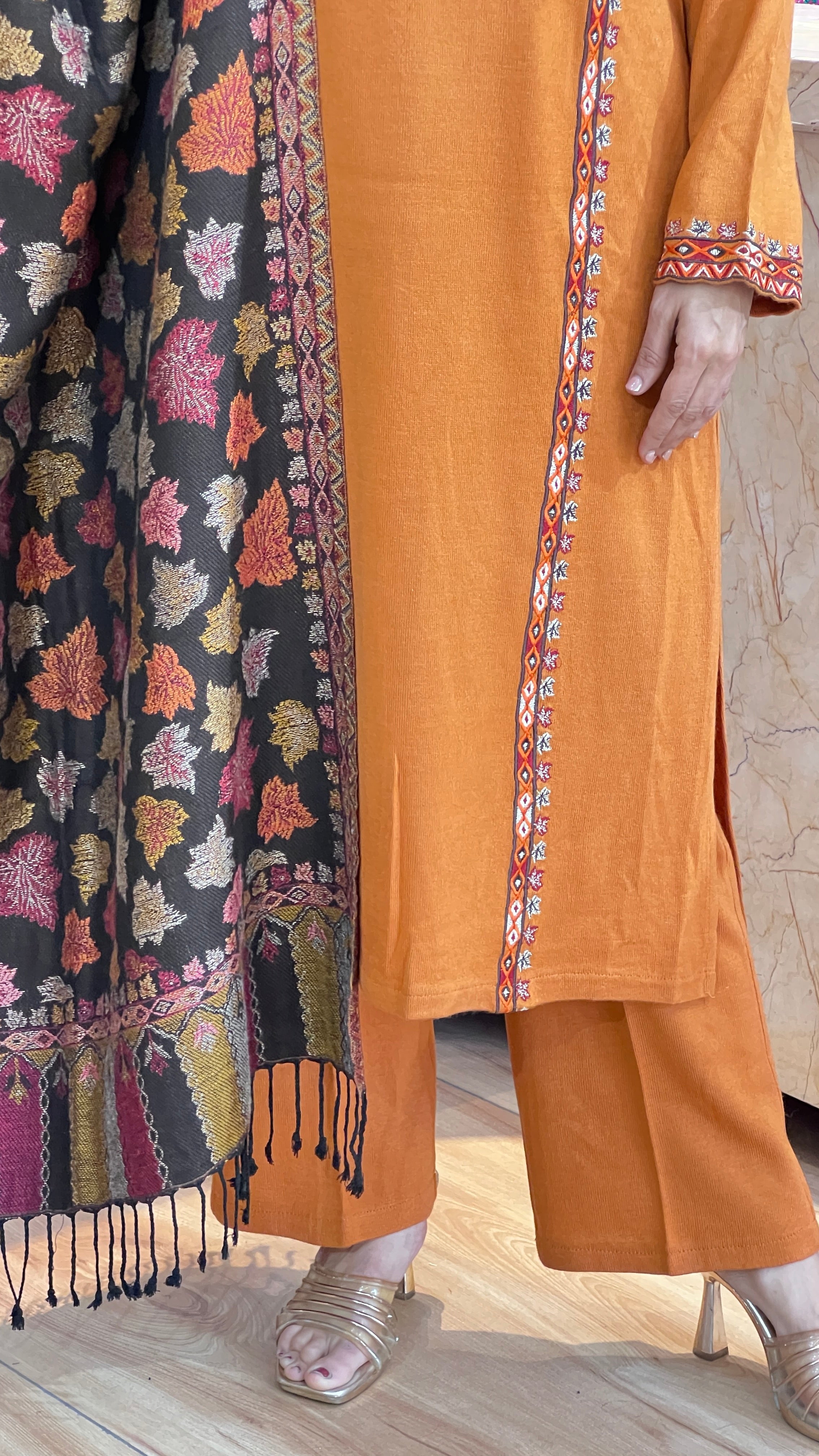 Premium daffodil embroidered suit