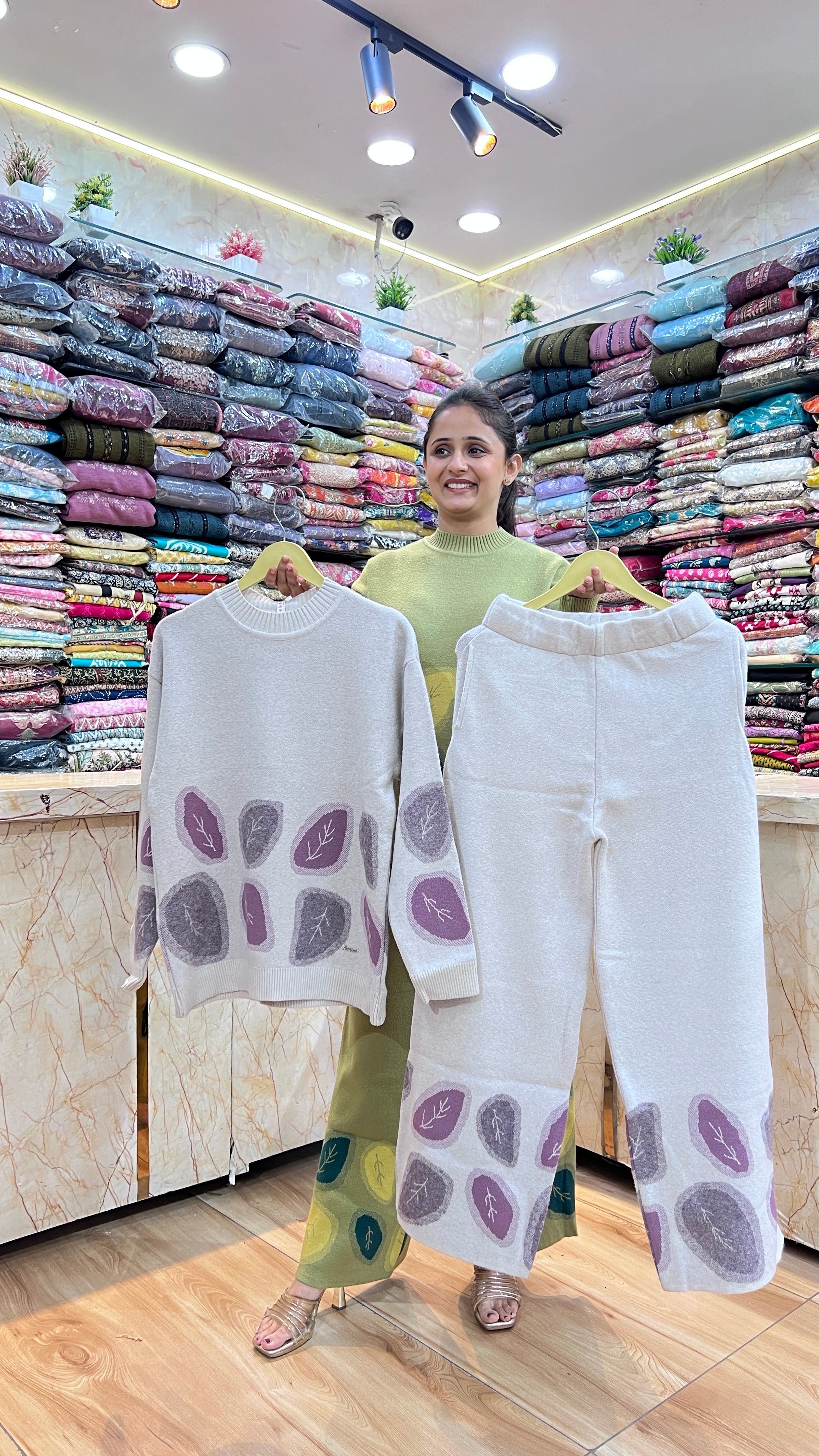 Super soft wool cord set