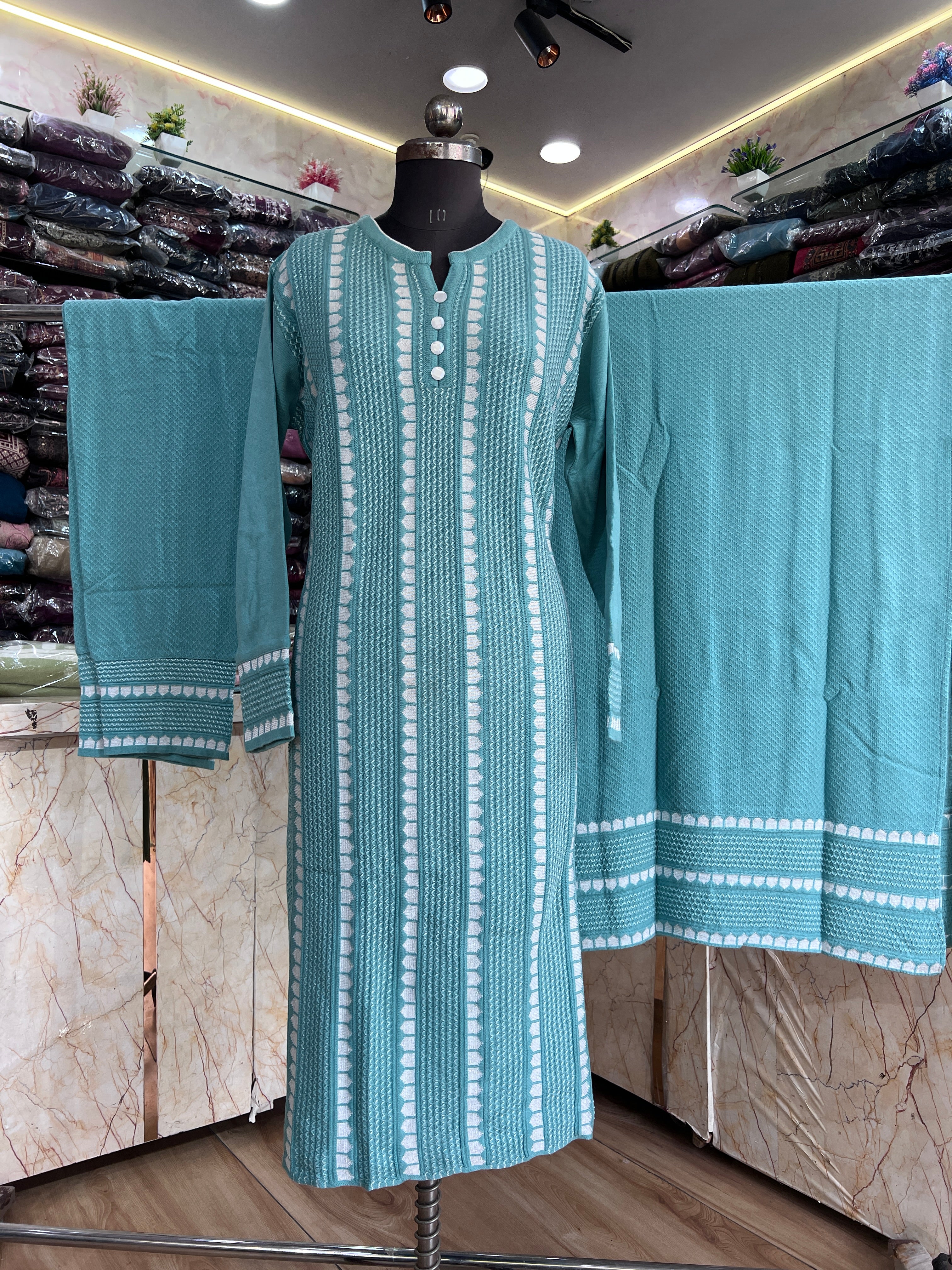 Knitted wool plus size suit (miss 11267)