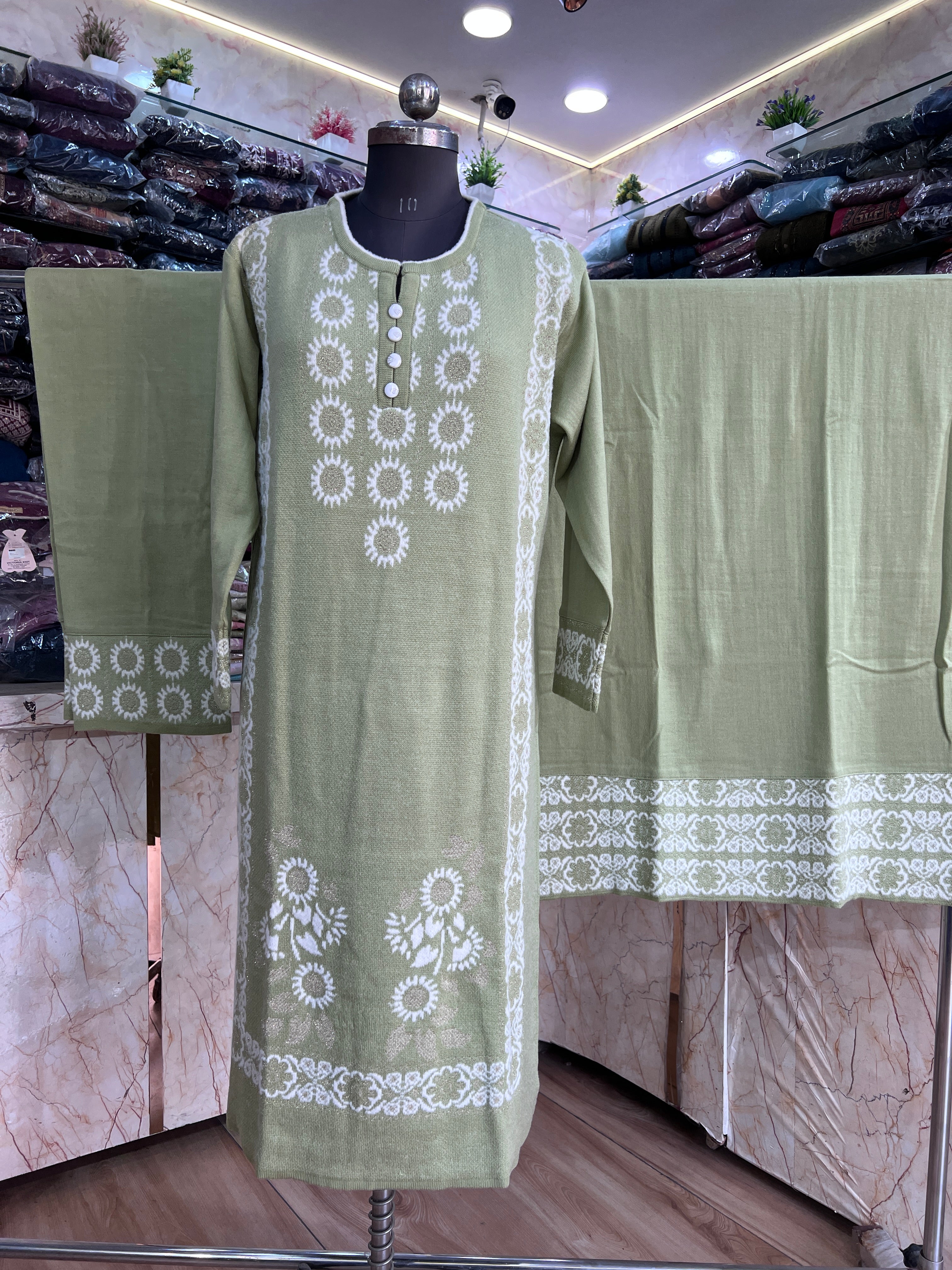 Knitted wool plus size suit(miss 267)