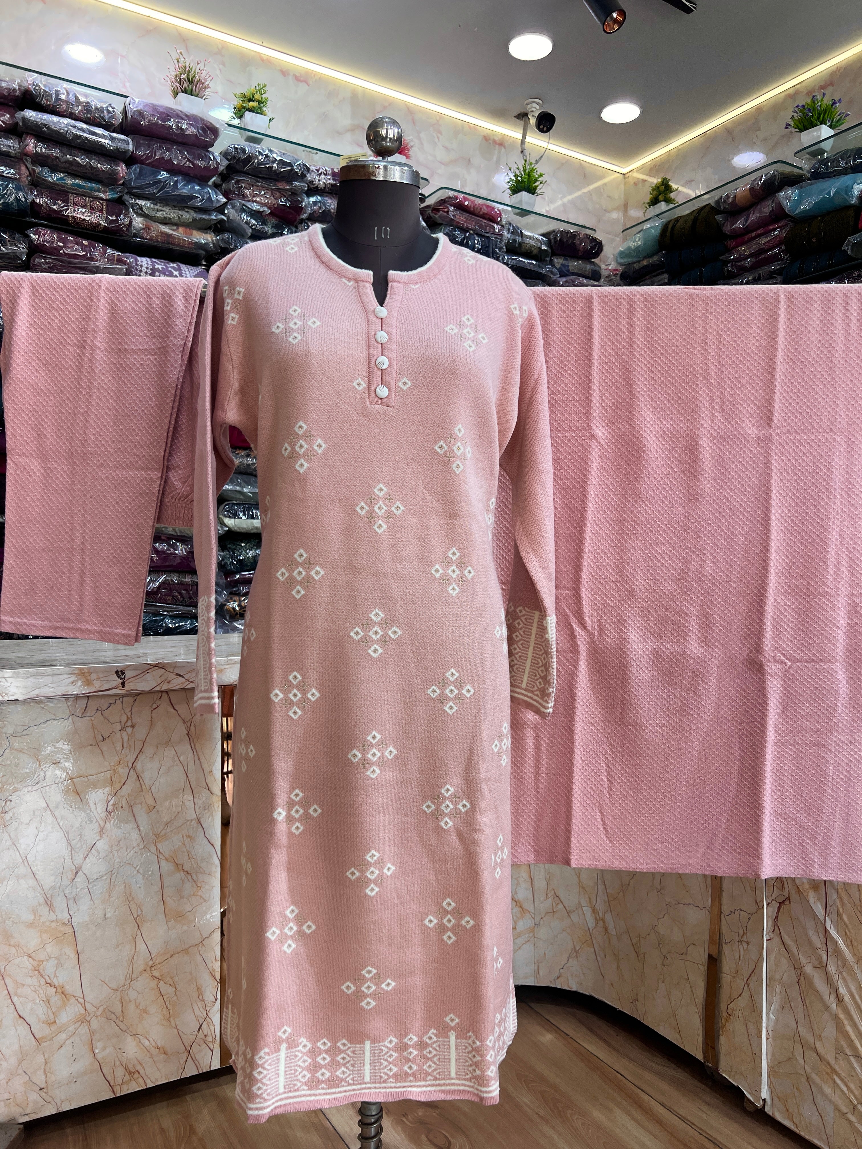 Knitted wool plus size suit (miss 22267)