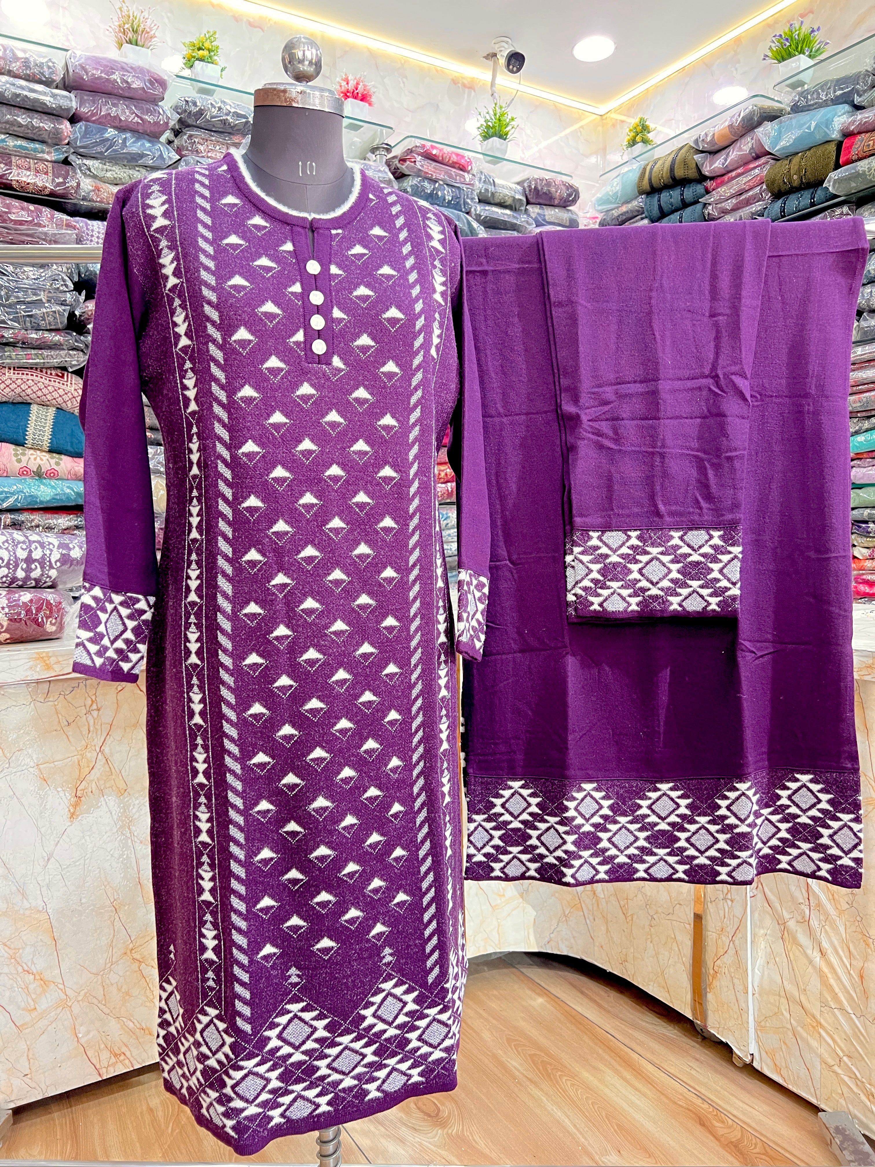 Knitted wool plus size suit