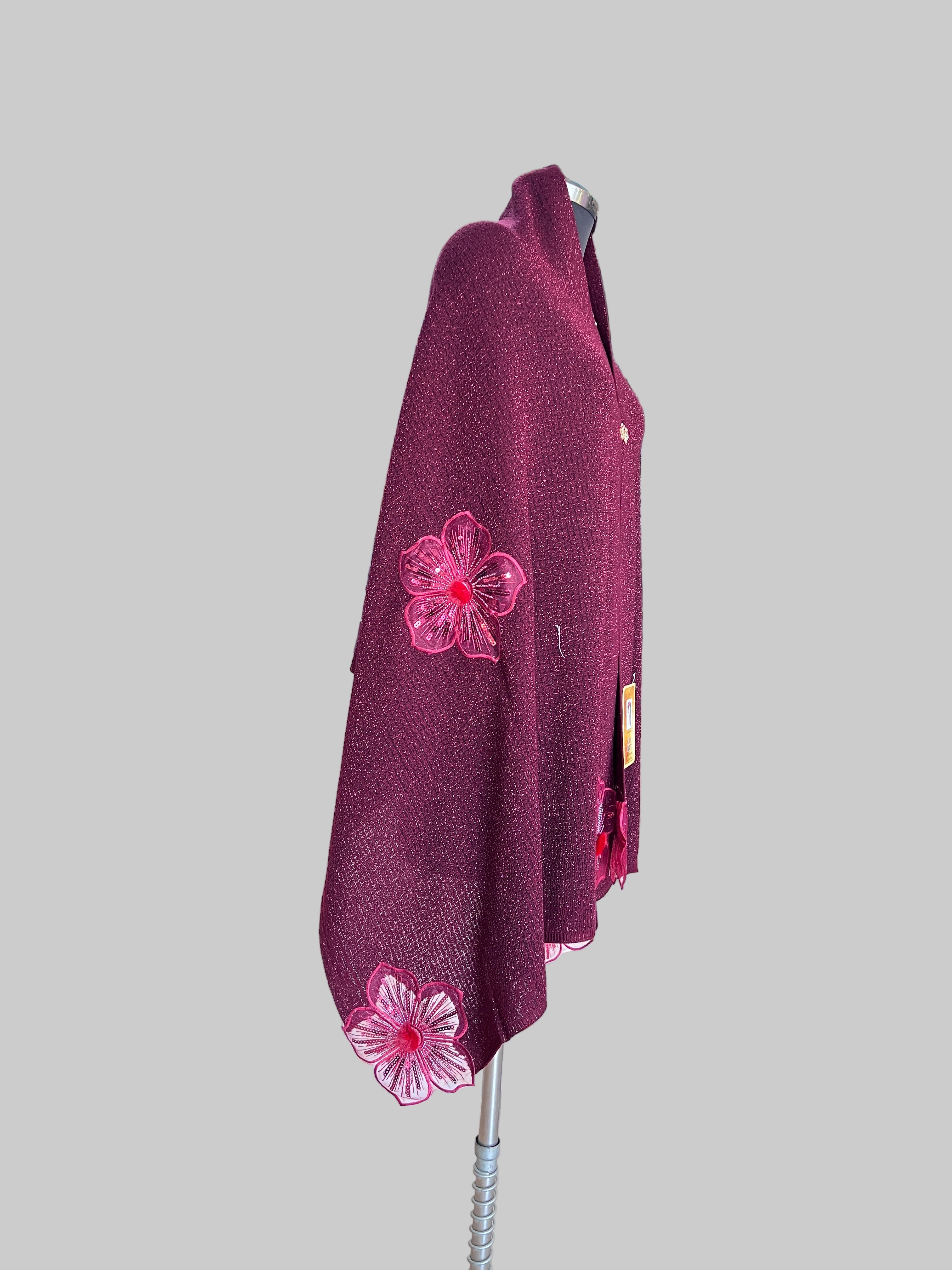Flower knitted wool ponchu stole