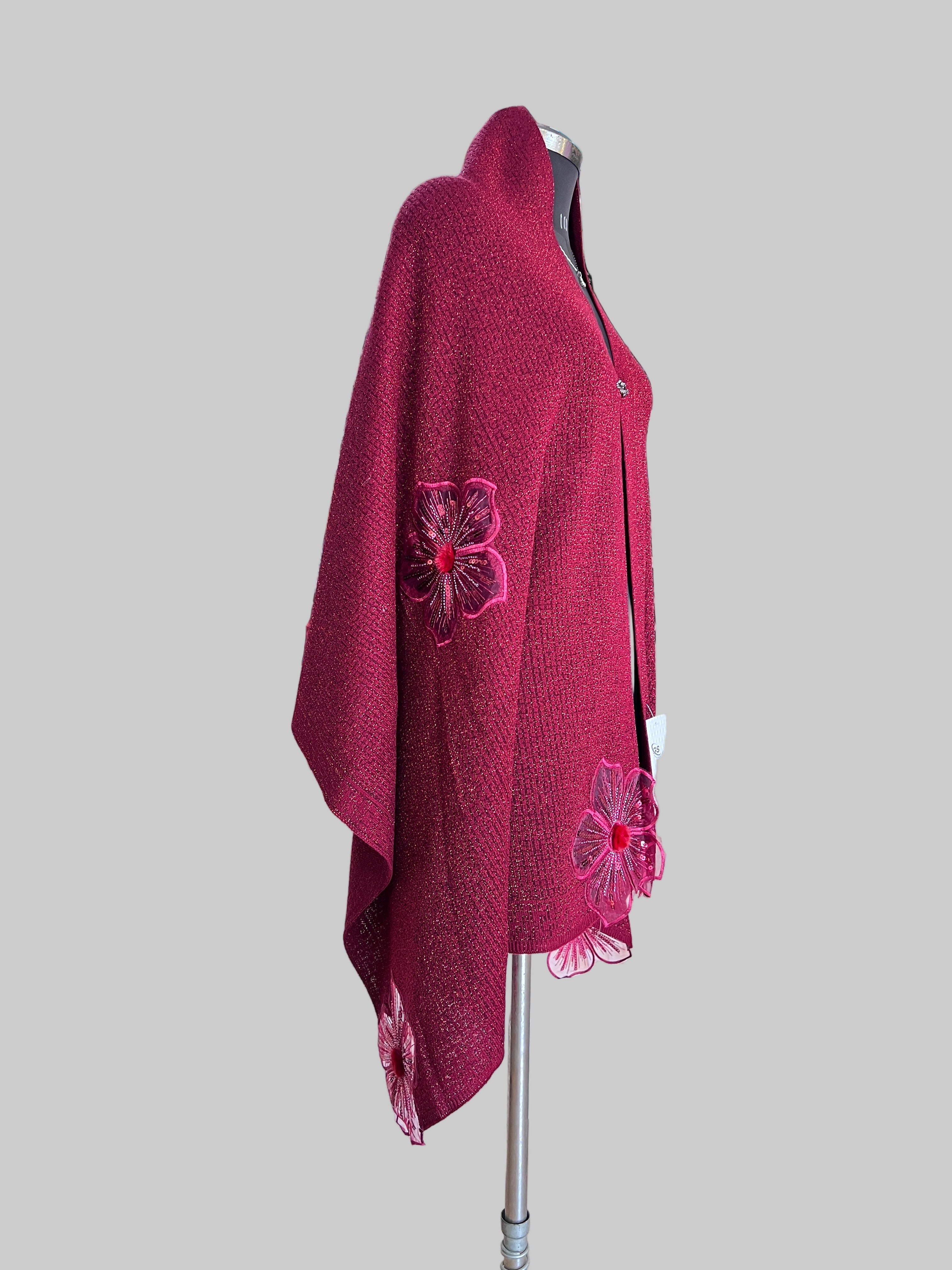 Flower knitted wool ponchu stole