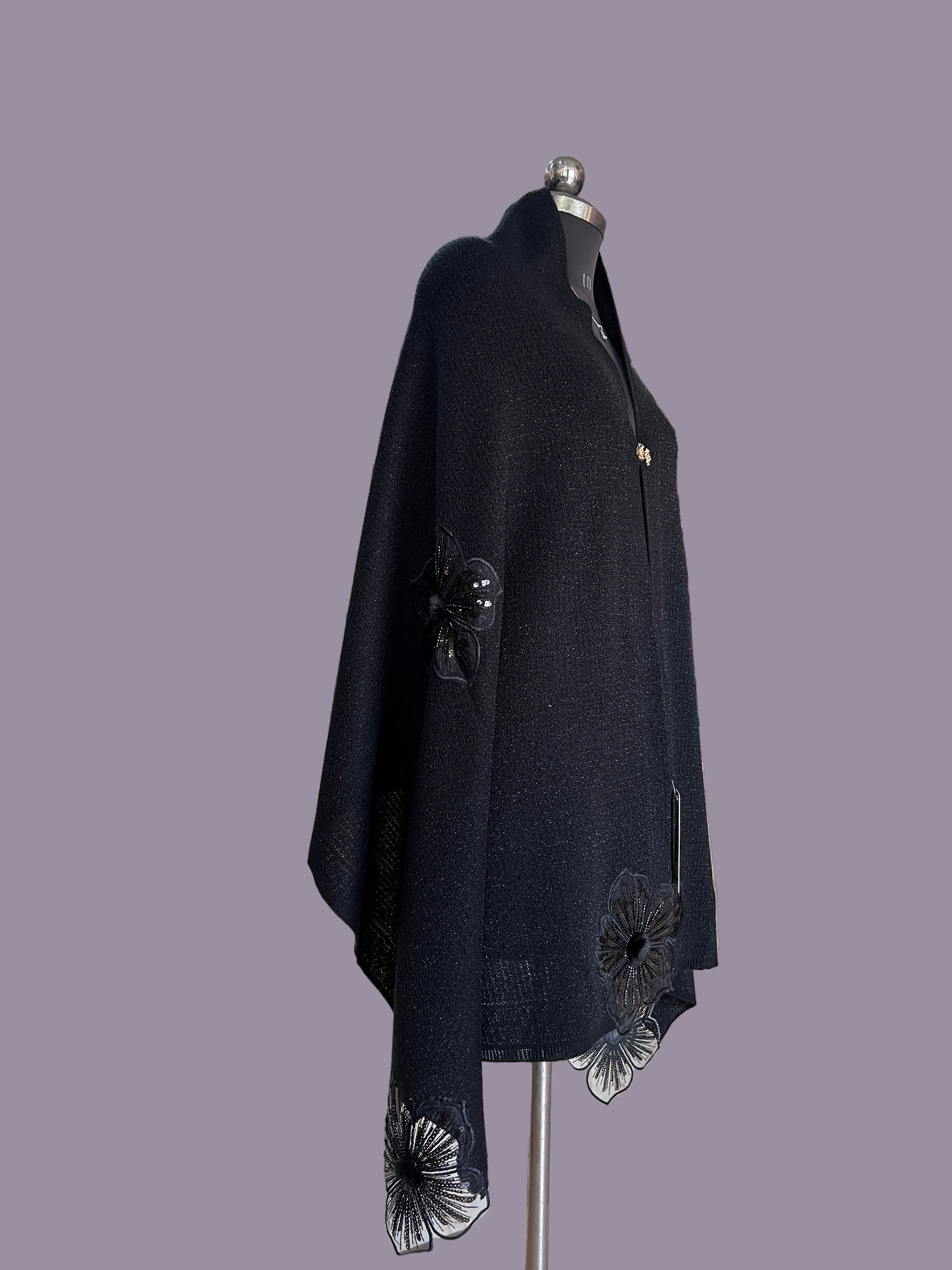 Flower knitted wool ponchu stole