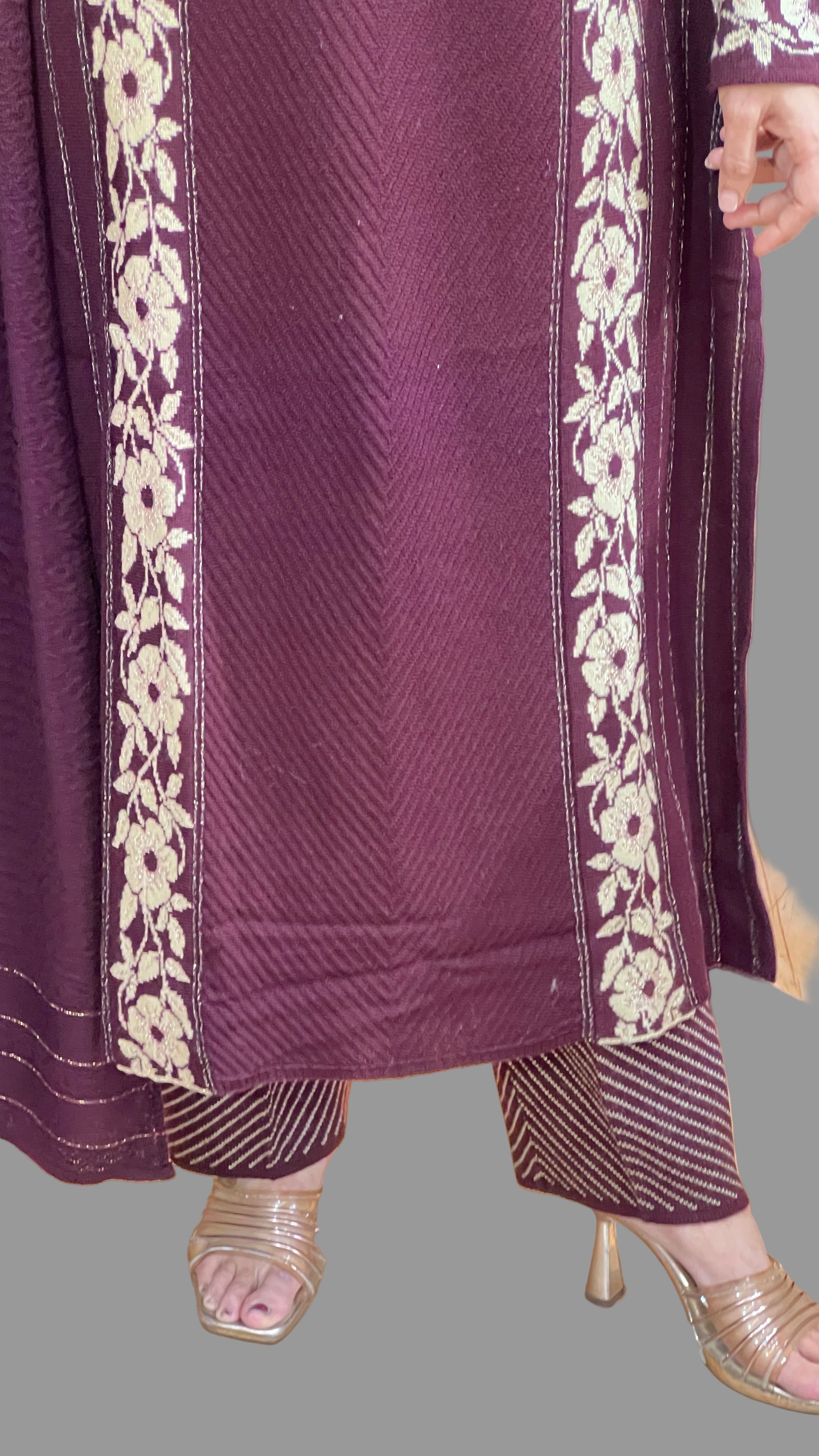 Heavy kintted woolen suit